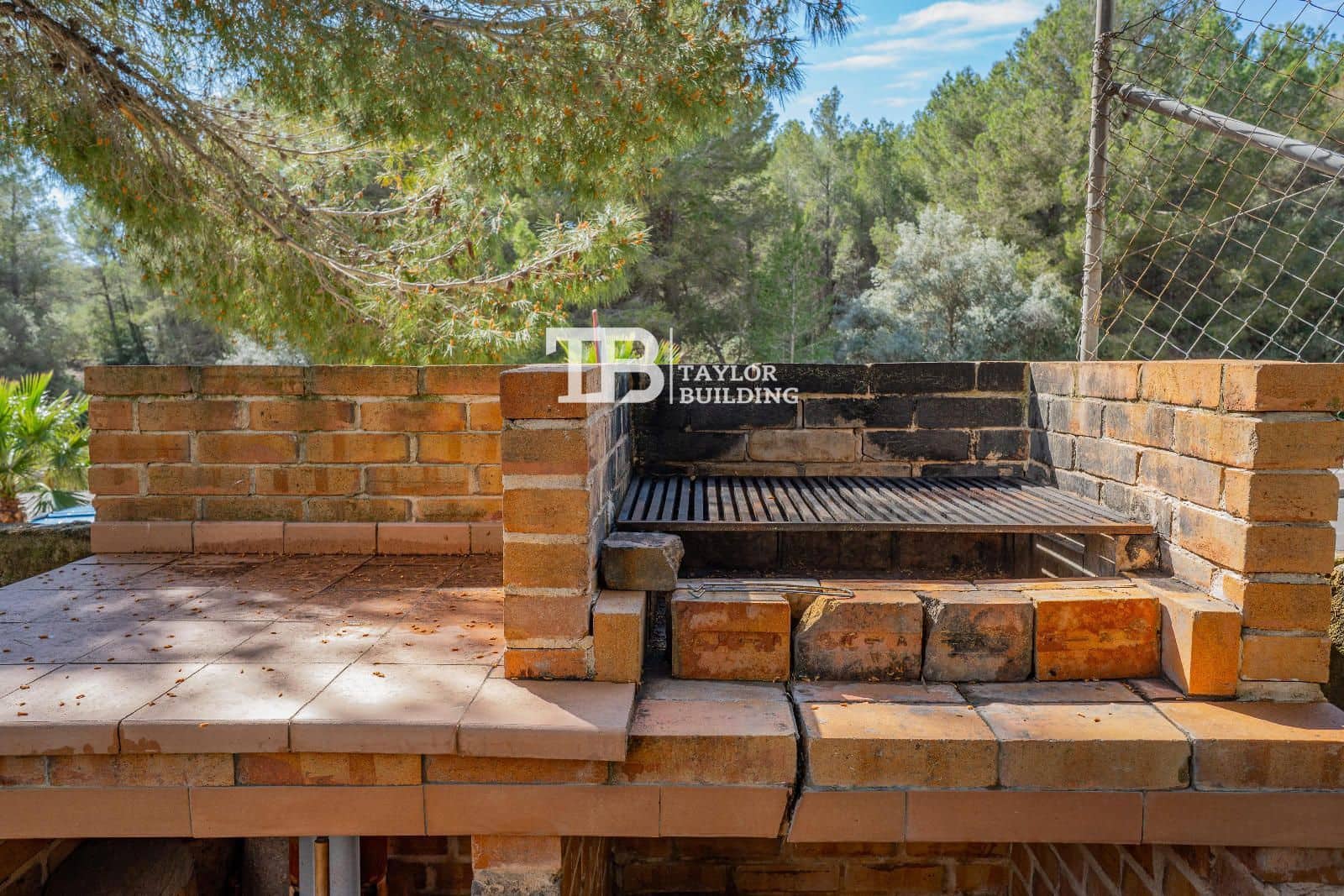 2 bedroom Flat for sale in Peguera / Paguera with pool garage - € 365,000 (Ref: 9736027)