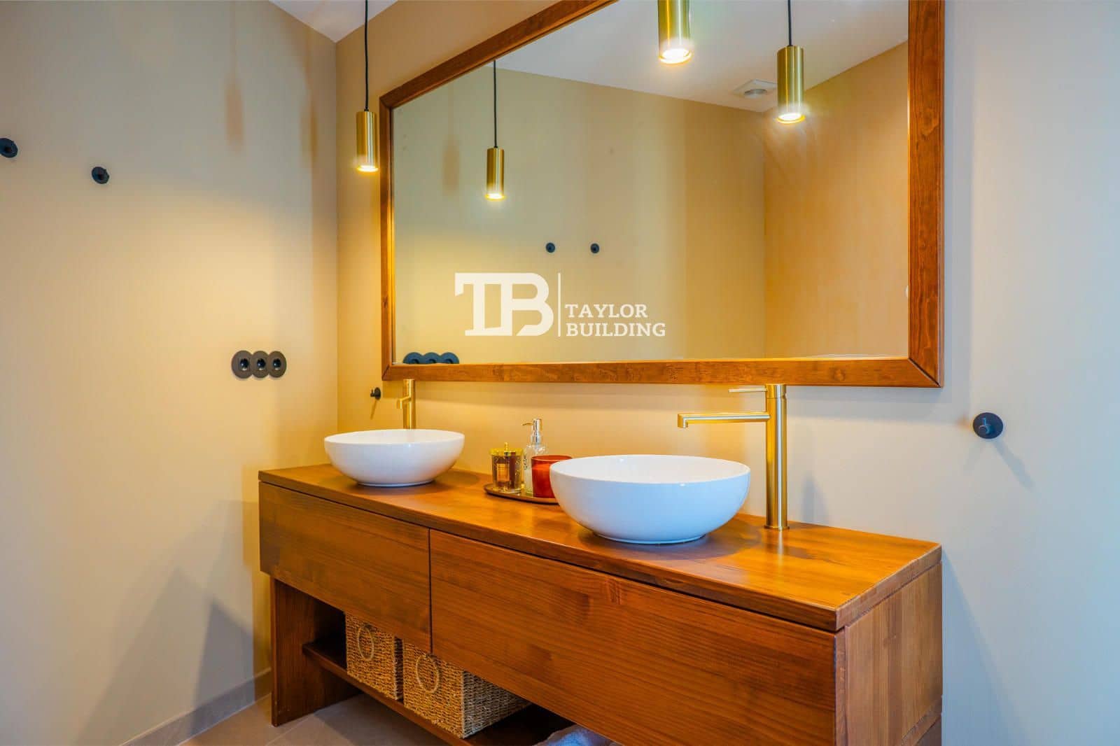 4 bedroom Villa for sale in Muro with pool garage - € 995,000 (Ref: 9740061)