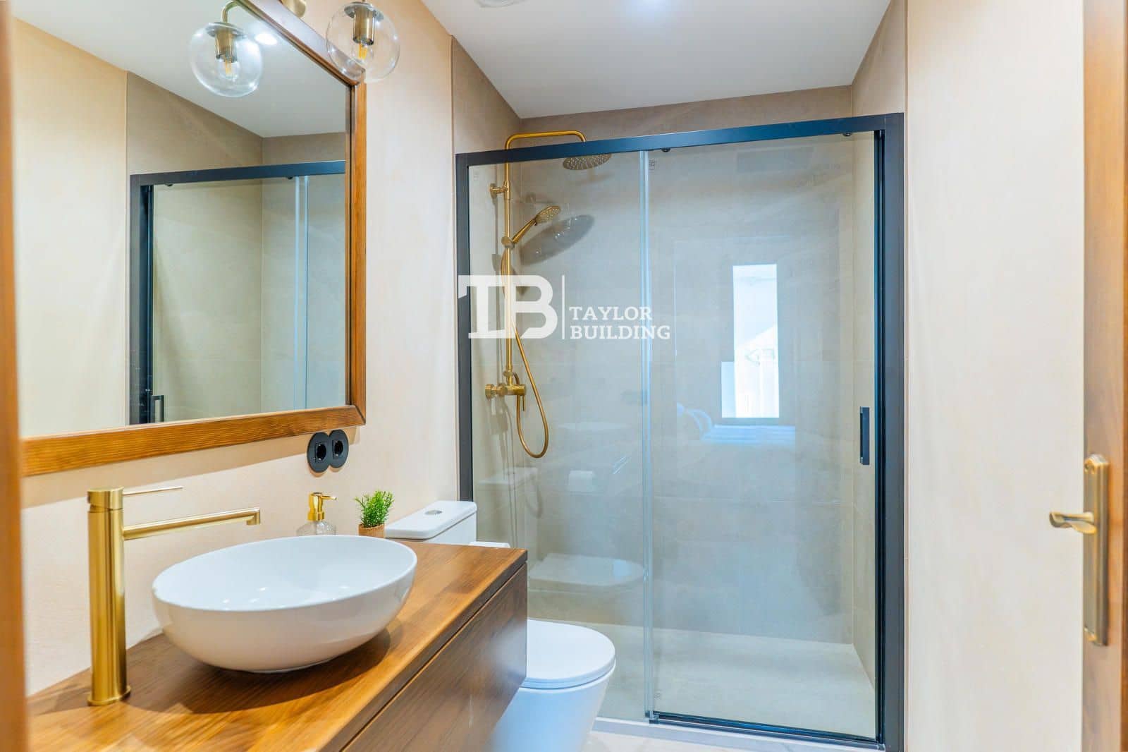 4 bedroom Villa for sale in Muro with pool garage - € 995,000 (Ref: 9740061)