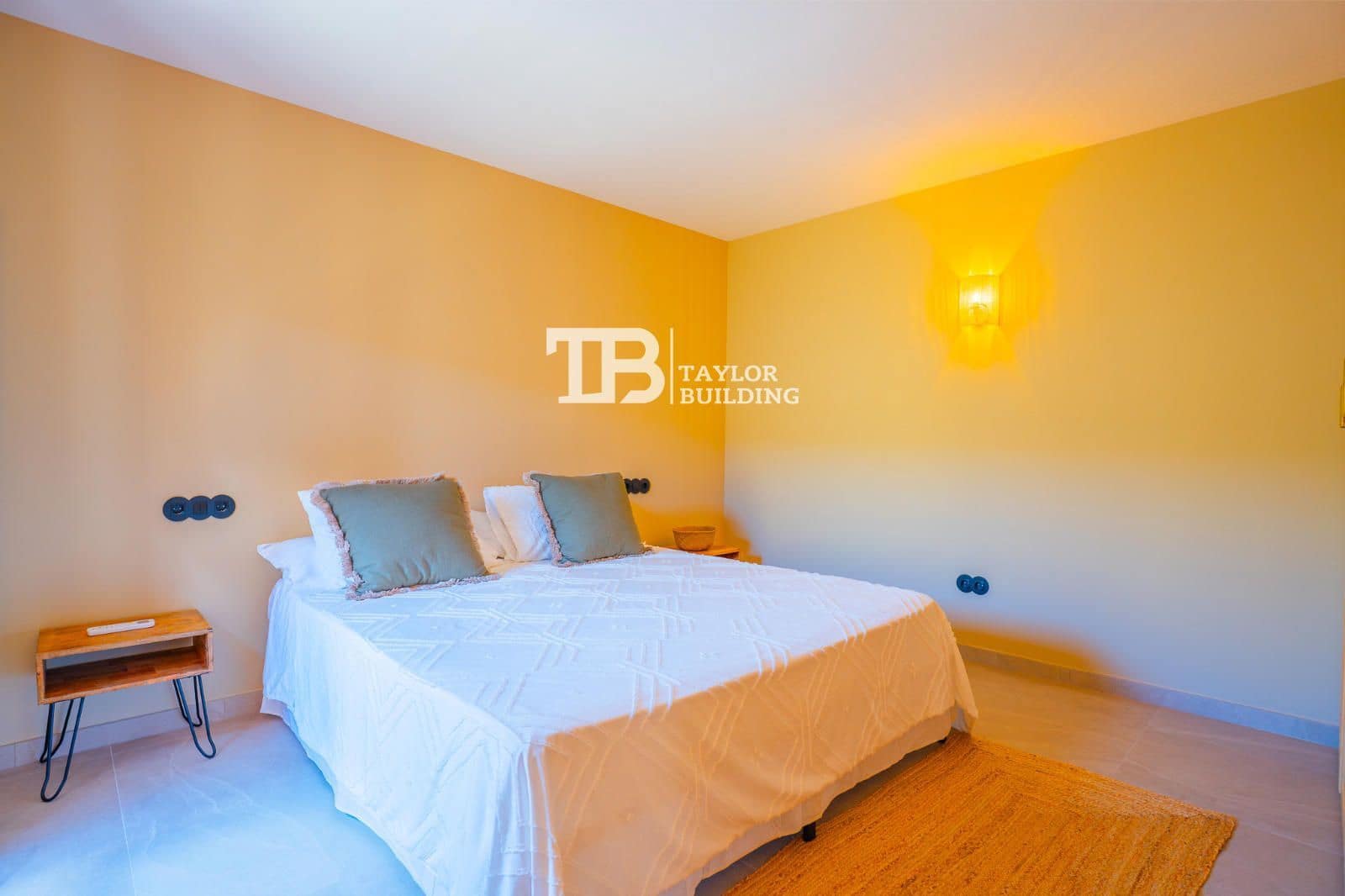 4 bedroom Villa for sale in Muro with pool garage - € 995,000 (Ref: 9740061)