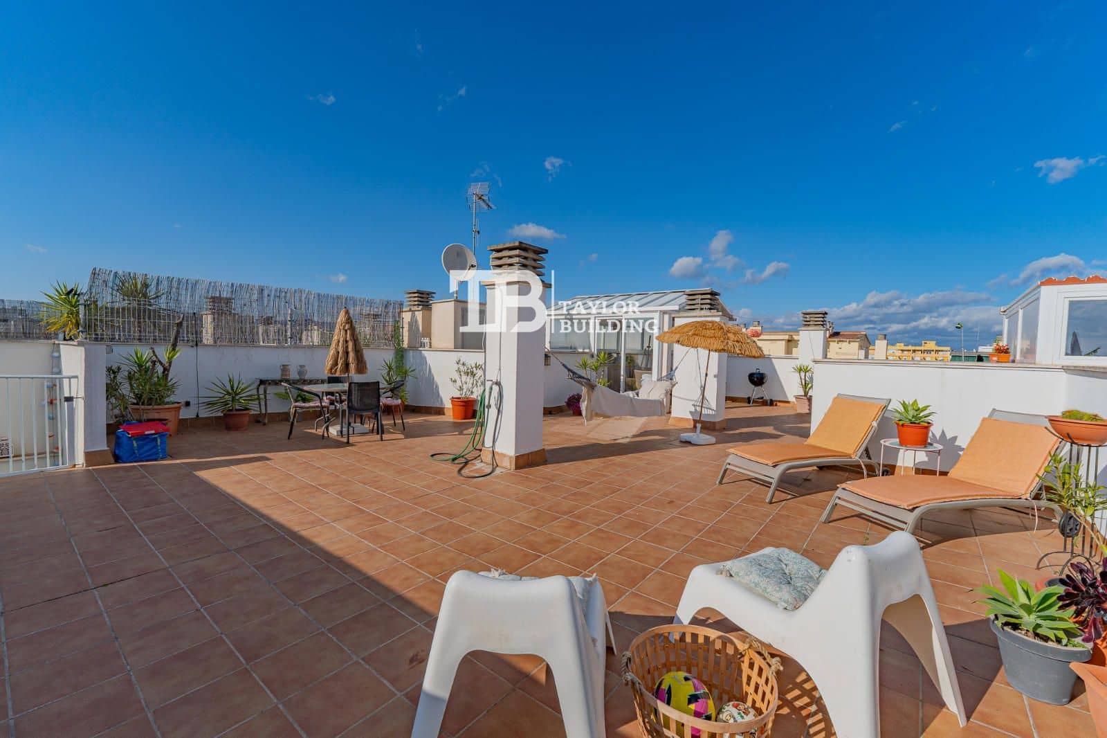 2 chambre Penthouse à vendre à Palma de Mallorca avec piscine garage - 498 000 € (Ref: 9770937)