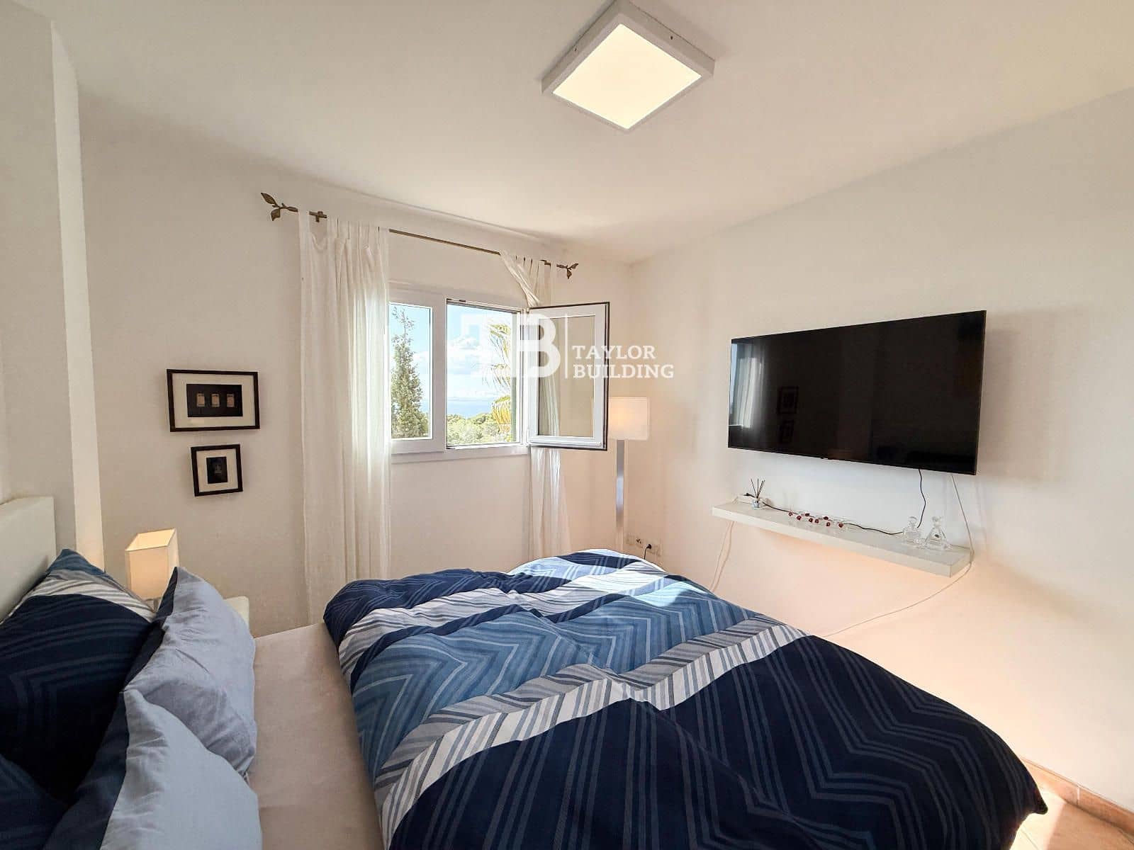 Piso de 2 habitaciones en Tolleric en venta con piscina garaje - 399.000 € (Ref: 9776993)