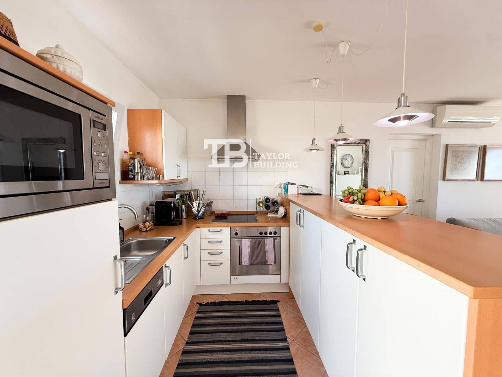 Piso de 2 habitaciones en Tolleric en venta con piscina garaje - 399.000 € (Ref: 9776993)