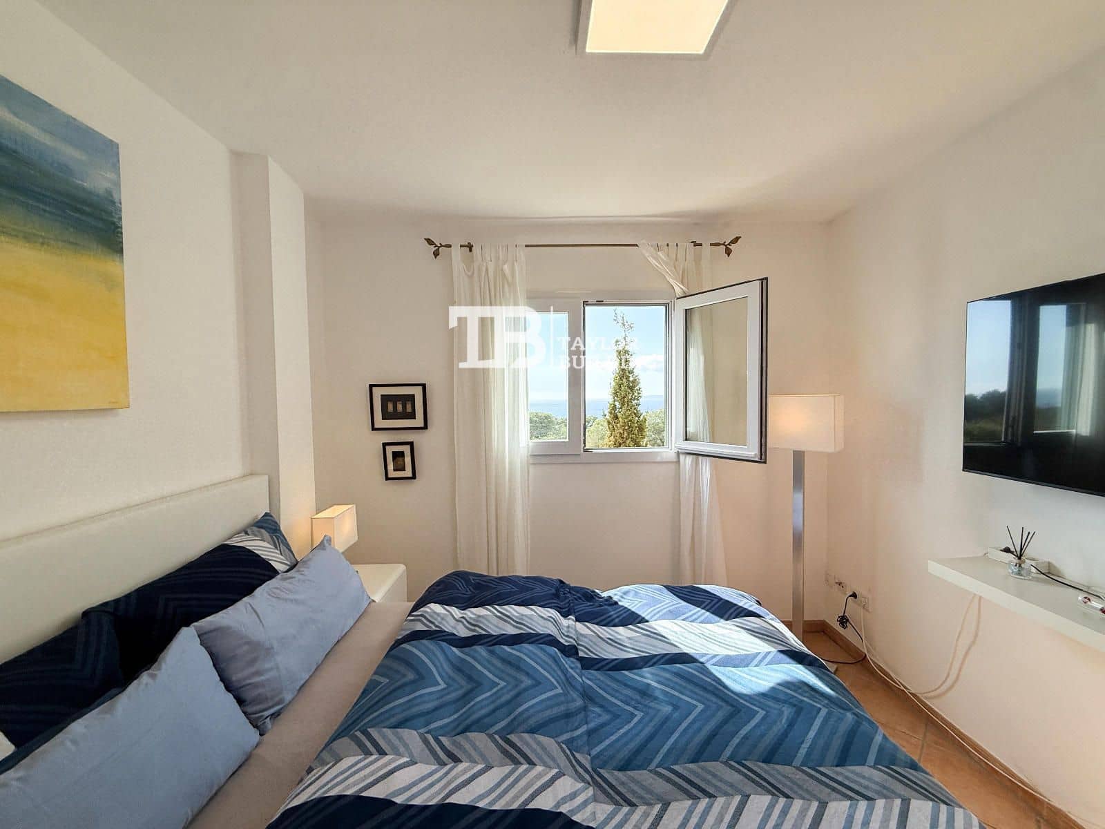 Piso de 2 habitaciones en Tolleric en venta con piscina garaje - 399.000 € (Ref: 9776993)