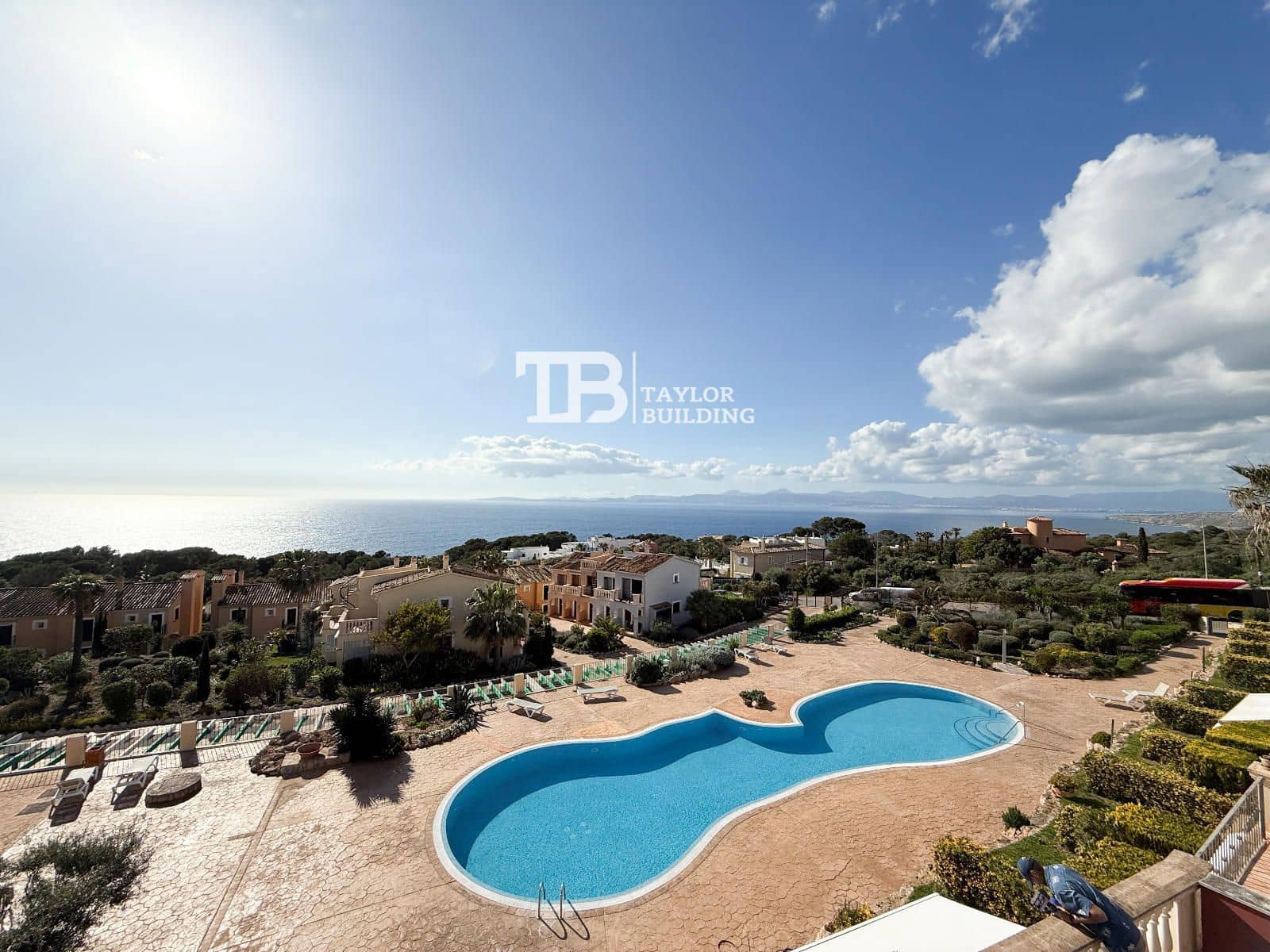 Piso de 2 habitaciones en Tolleric en venta con piscina garaje - 399.000 € (Ref: 9776993)