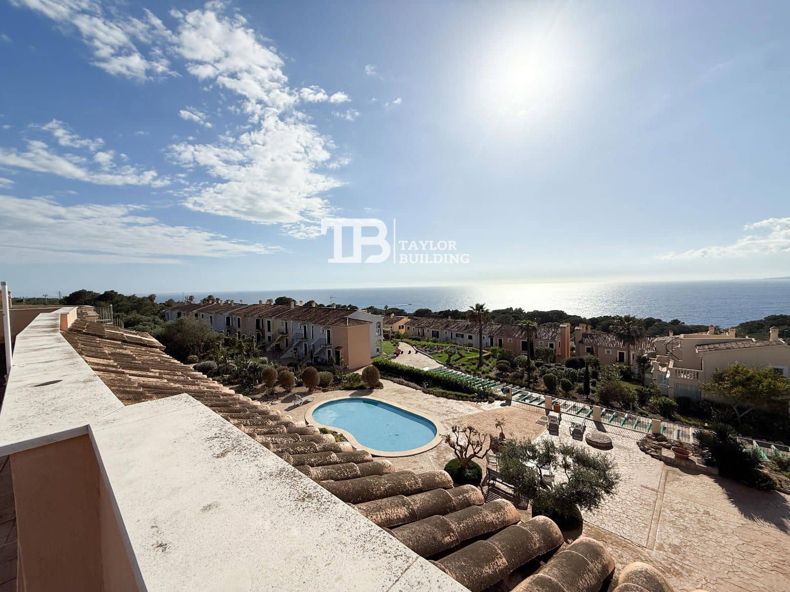 Piso de 2 habitaciones en Tolleric en venta con piscina garaje - 399.000 € (Ref: 9776993)