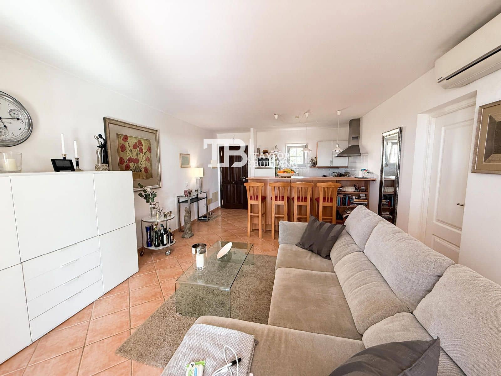 Piso de 2 habitaciones en Tolleric en venta con piscina garaje - 399.000 € (Ref: 9776993)