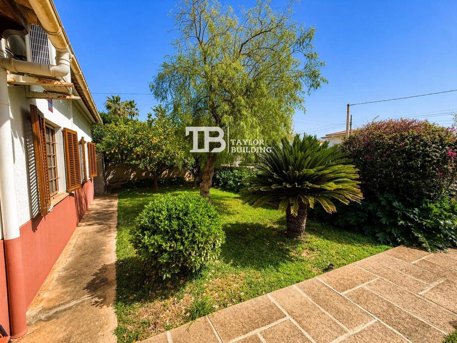 Chalet de 3 habitaciones en Palmanyola en venta con piscina garaje - 865.000 € (Ref: 9778534)