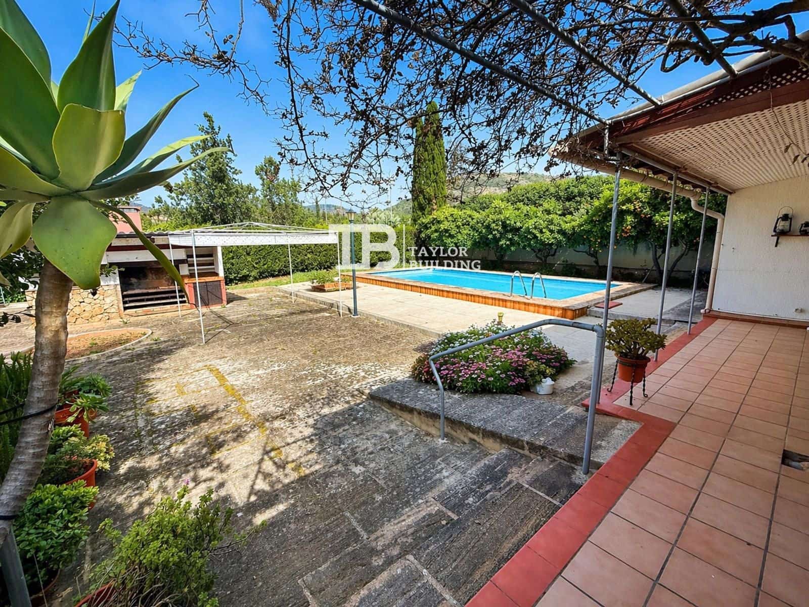 Chalet de 3 habitaciones en Palmanyola en venta con piscina garaje - 865.000 € (Ref: 9778534)
