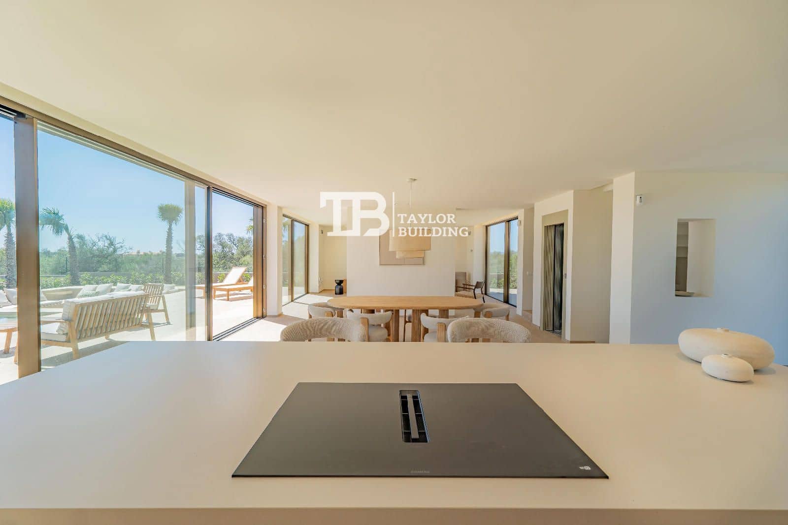 4 bedroom Villa for sale in Son Gual with pool garage - € 2,690,000 (Ref: 9787939)