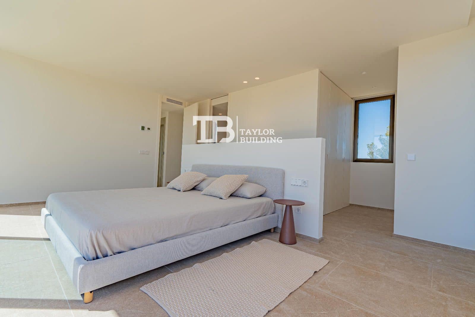 4 bedroom Villa for sale in Son Gual with pool garage - € 2,690,000 (Ref: 9787939)