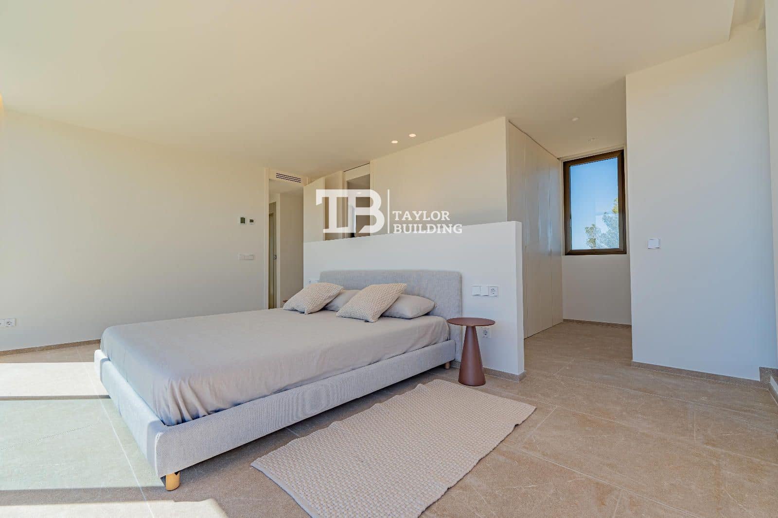 4 bedroom Villa for sale in Son Gual with pool garage - € 2,690,000 (Ref: 9787939)