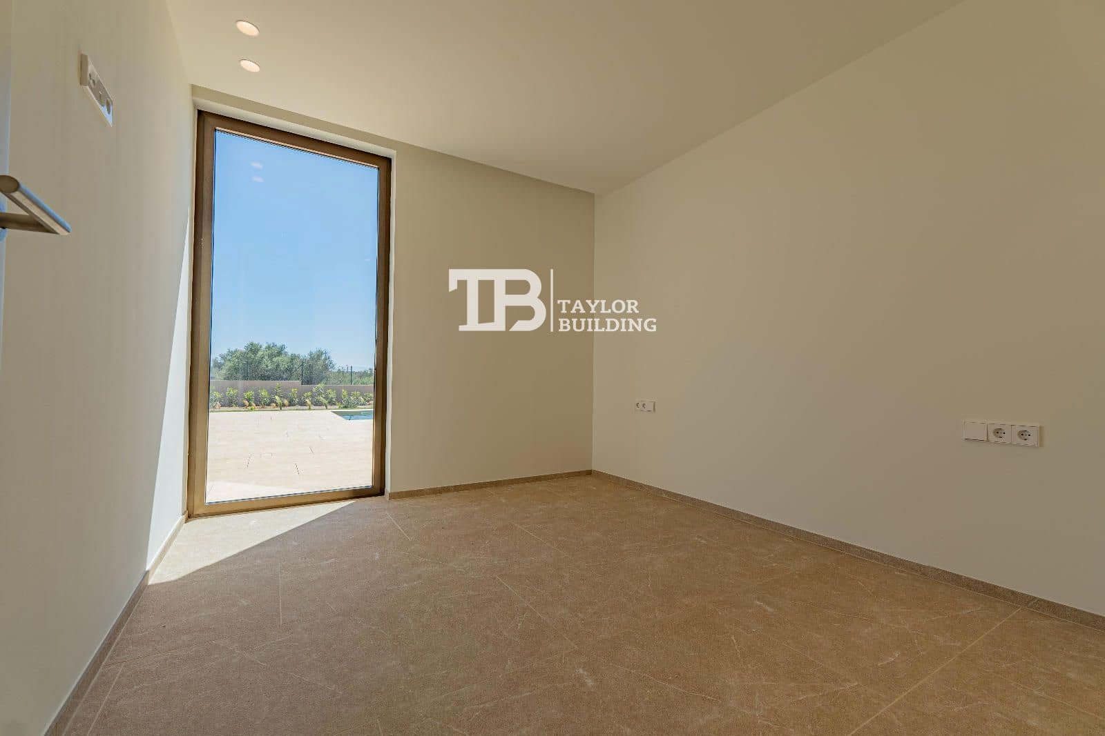 4 bedroom Villa for sale in Son Gual with pool garage - € 2,690,000 (Ref: 9787939)