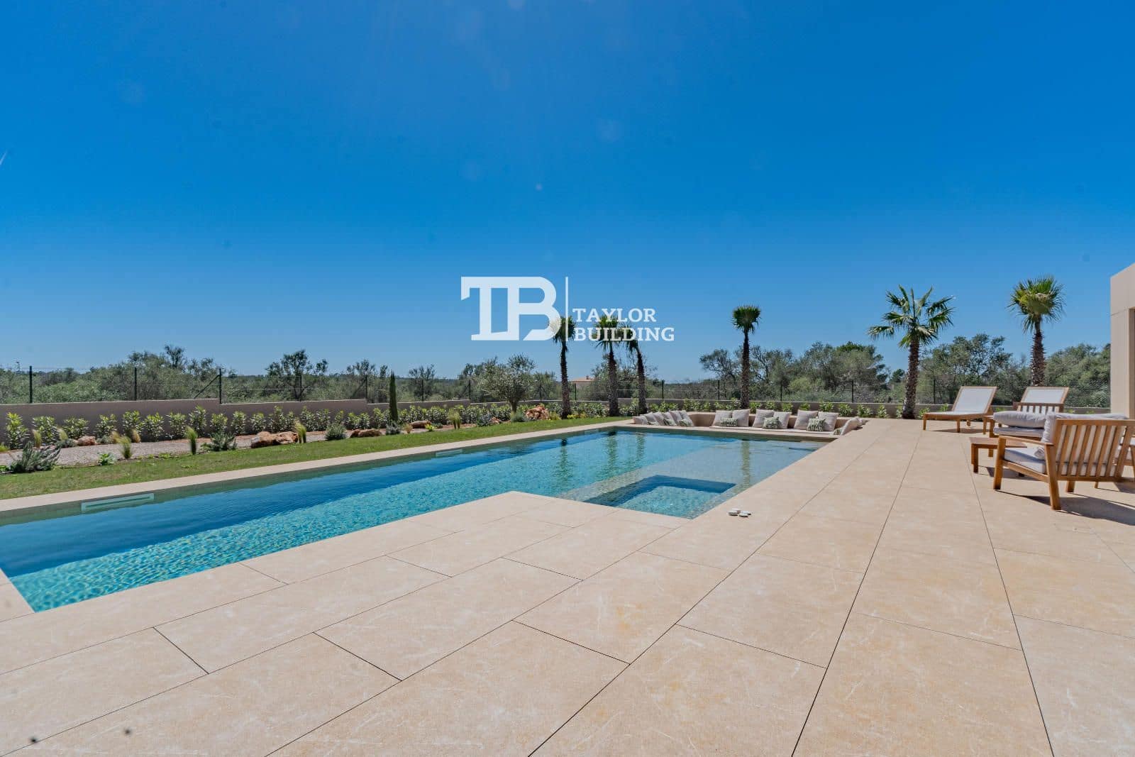 4 bedroom Villa for sale in Son Gual with pool garage - € 2,690,000 (Ref: 9787939)