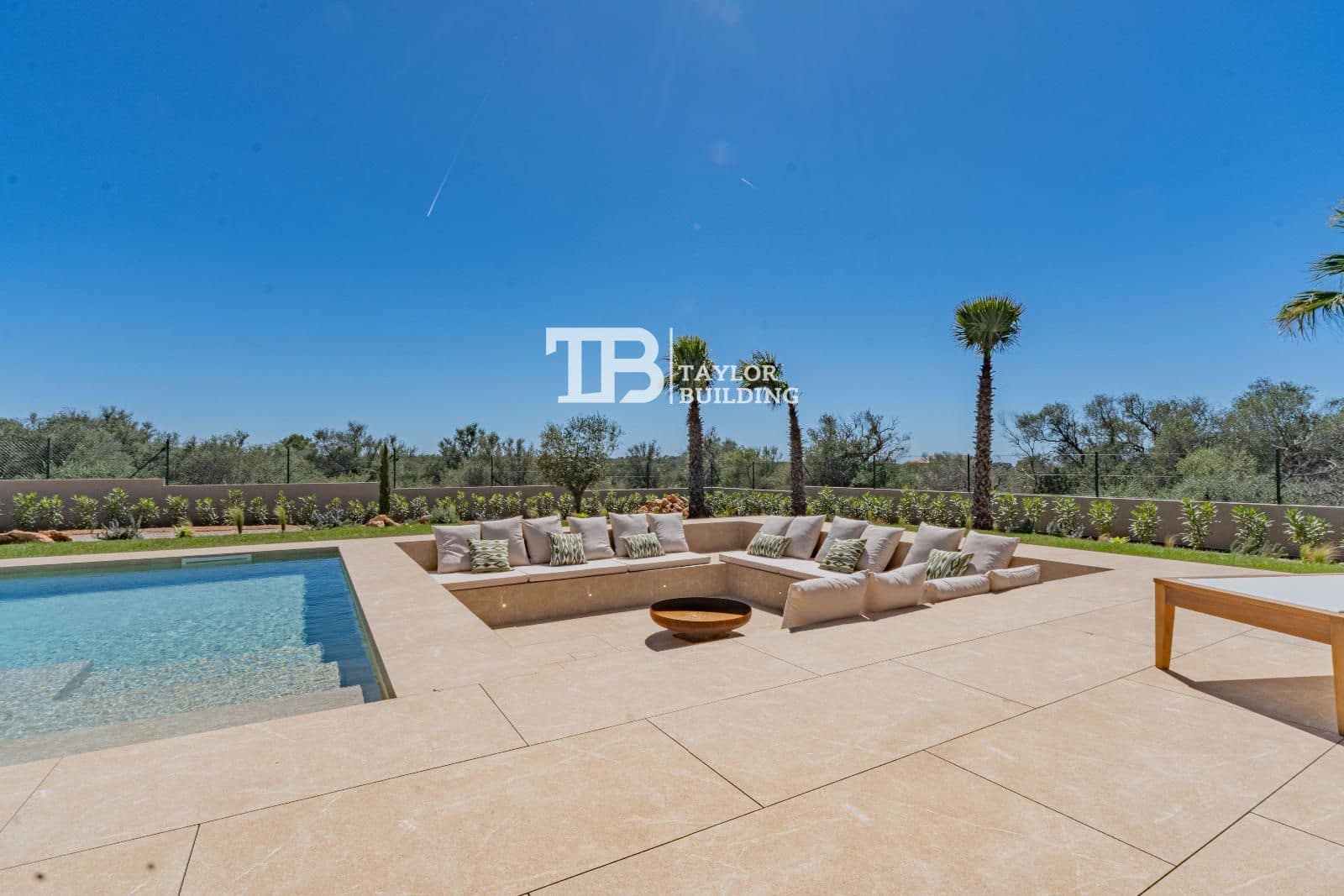 4 bedroom Villa for sale in Son Gual with pool garage - € 2,690,000 (Ref: 9787939)