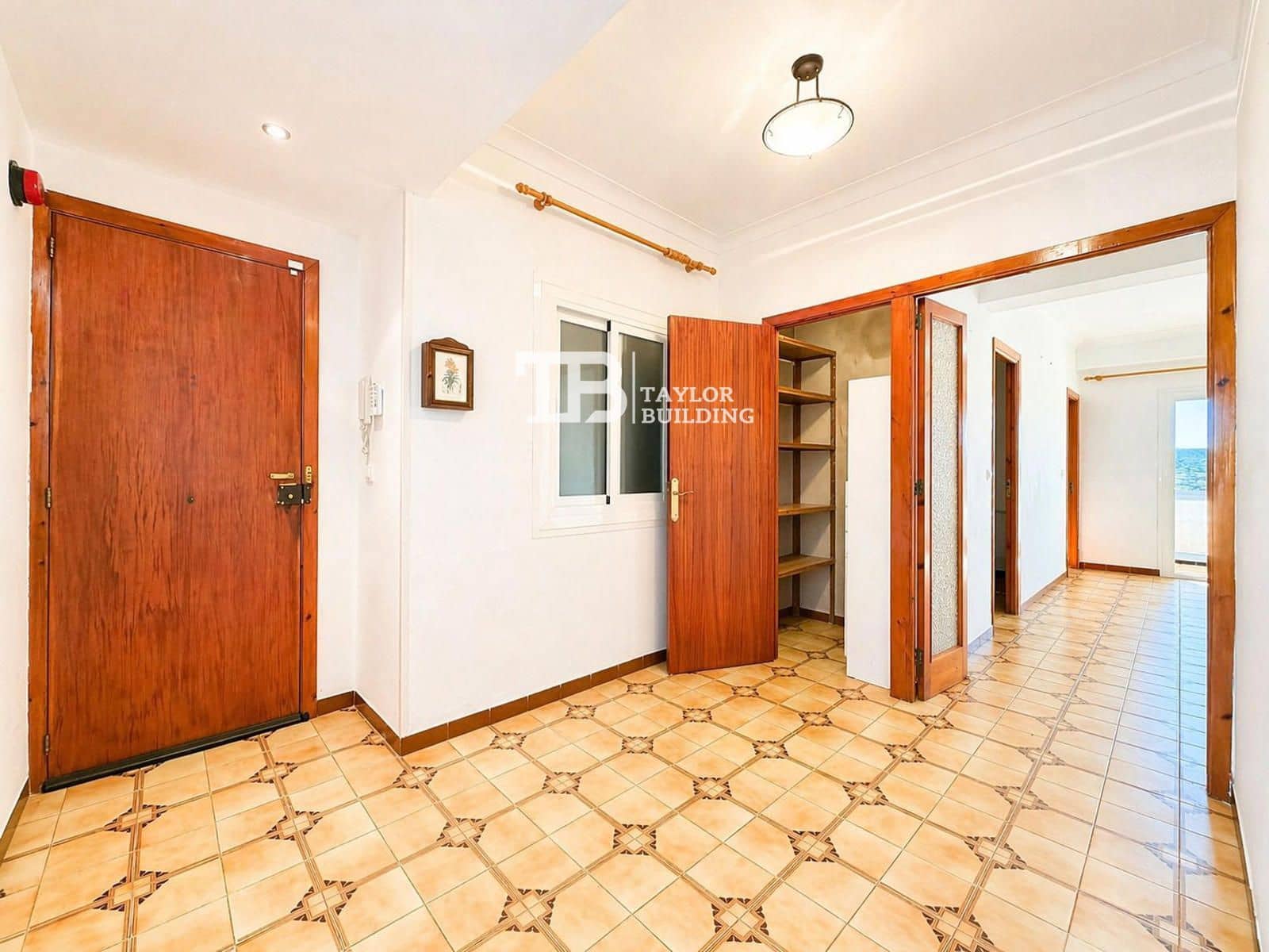 3 slaapkamer Flat te koop in Sant Jordi - € 339.000 (Ref: 9789825)