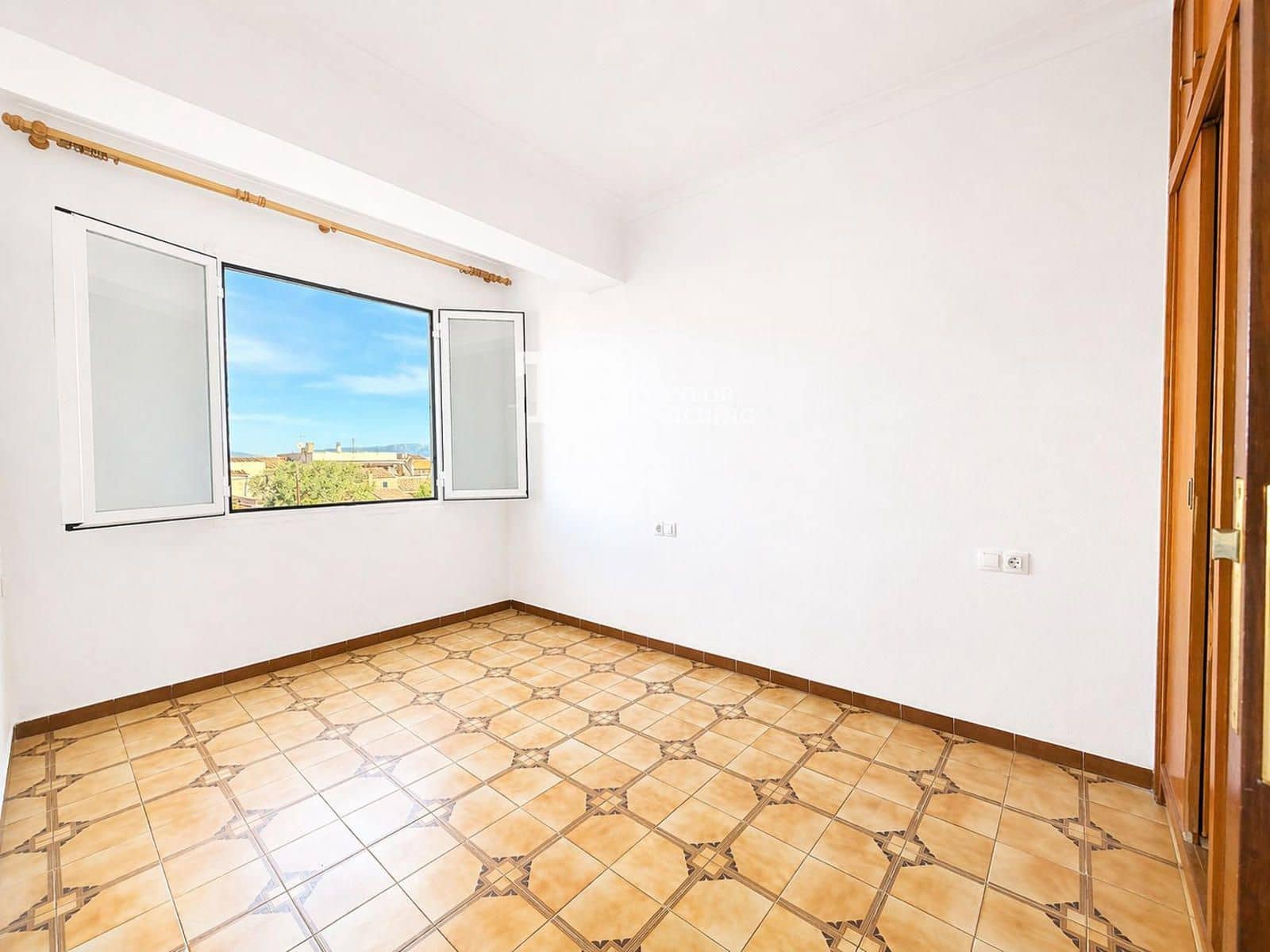 3 slaapkamer Flat te koop in Sant Jordi - € 339.000 (Ref: 9789825)