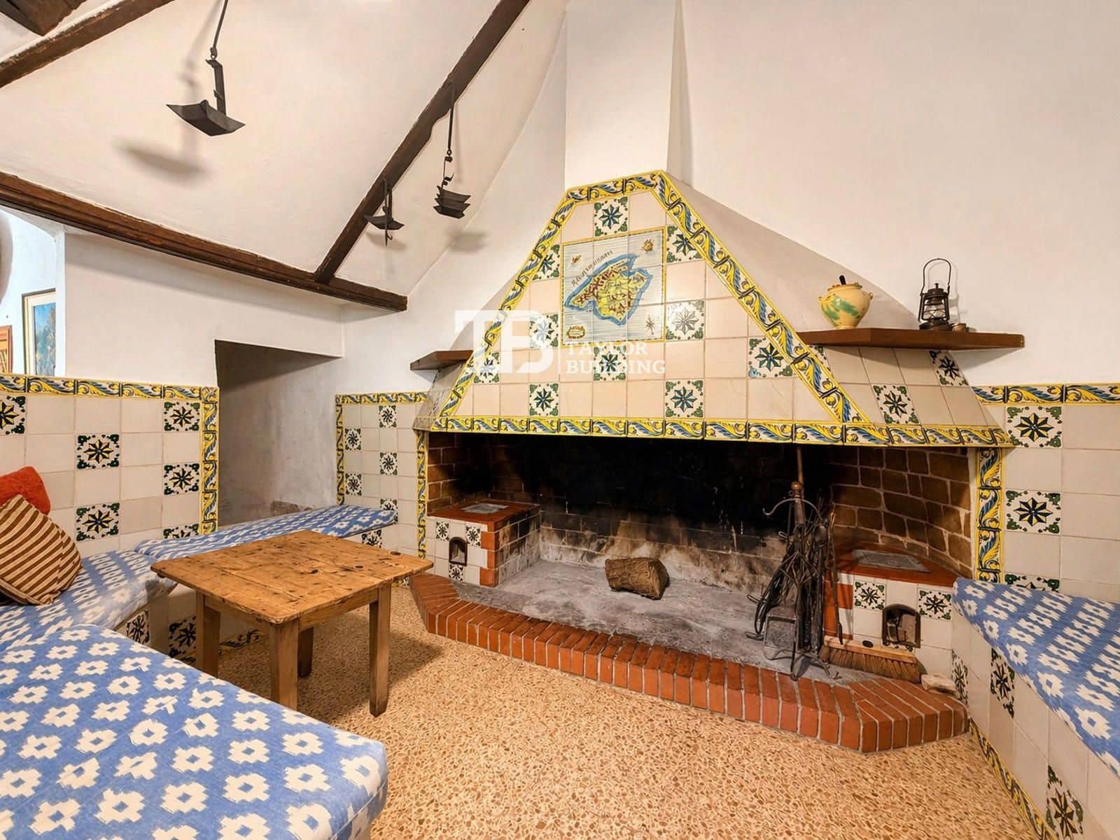 8 sypialnia Willa na sprzedaż w Puigpunyent z garażem - 7 500 000 € (Ref: 9793749)