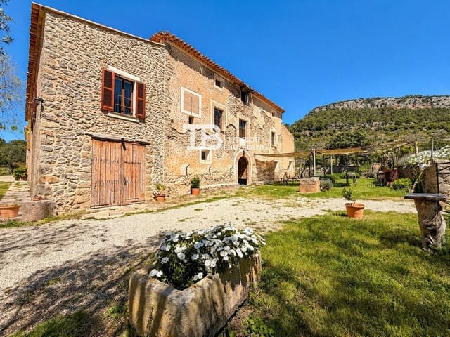 8 soveværelse Villa til salg i Puigpunyent med garage - € 7.500.000 (Ref: 9793749)