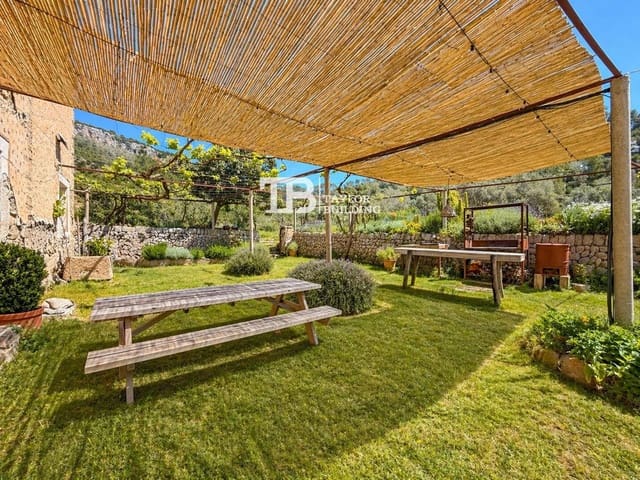 8 soveværelse Villa til salg i Puigpunyent med garage - € 7.500.000 (Ref: 9793749)