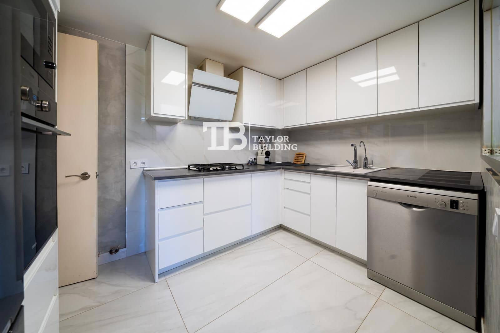 3 makuuhuone Asunto myytävänä paikassa Palma de Mallorca mukana uima-altaan 
autotalli - 950 000 € (Ref: 9795582)