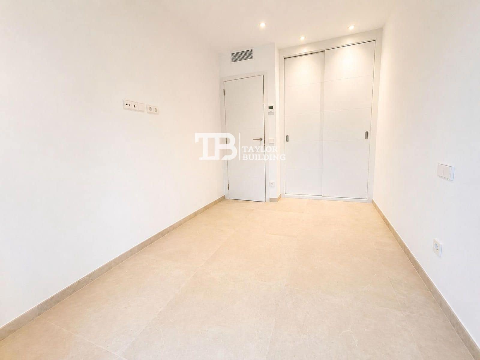 Appartement de 3 chambres à louer à Palma de Mallorca - 2 500 € (Ref: 9810452)