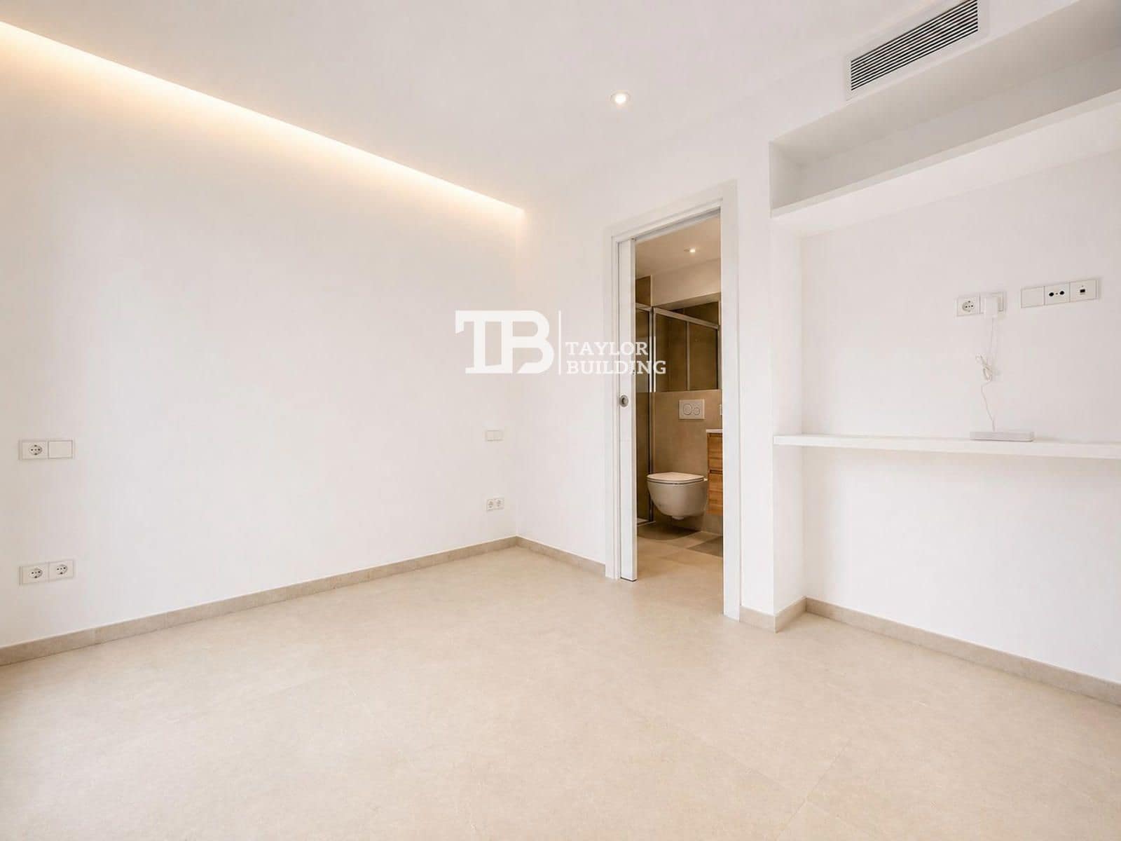 Appartement de 3 chambres à louer à Palma de Mallorca - 2 500 € (Ref: 9810452)