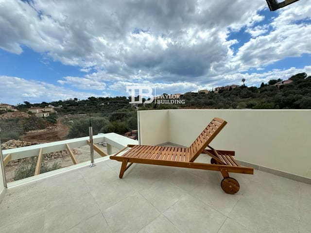 2 makuuhuone Omakotitalo myytävänä paikassa Cala Romantica, Manacor mukana uima-altaan 
autotalli - 380 000 € (Ref: 9815259)