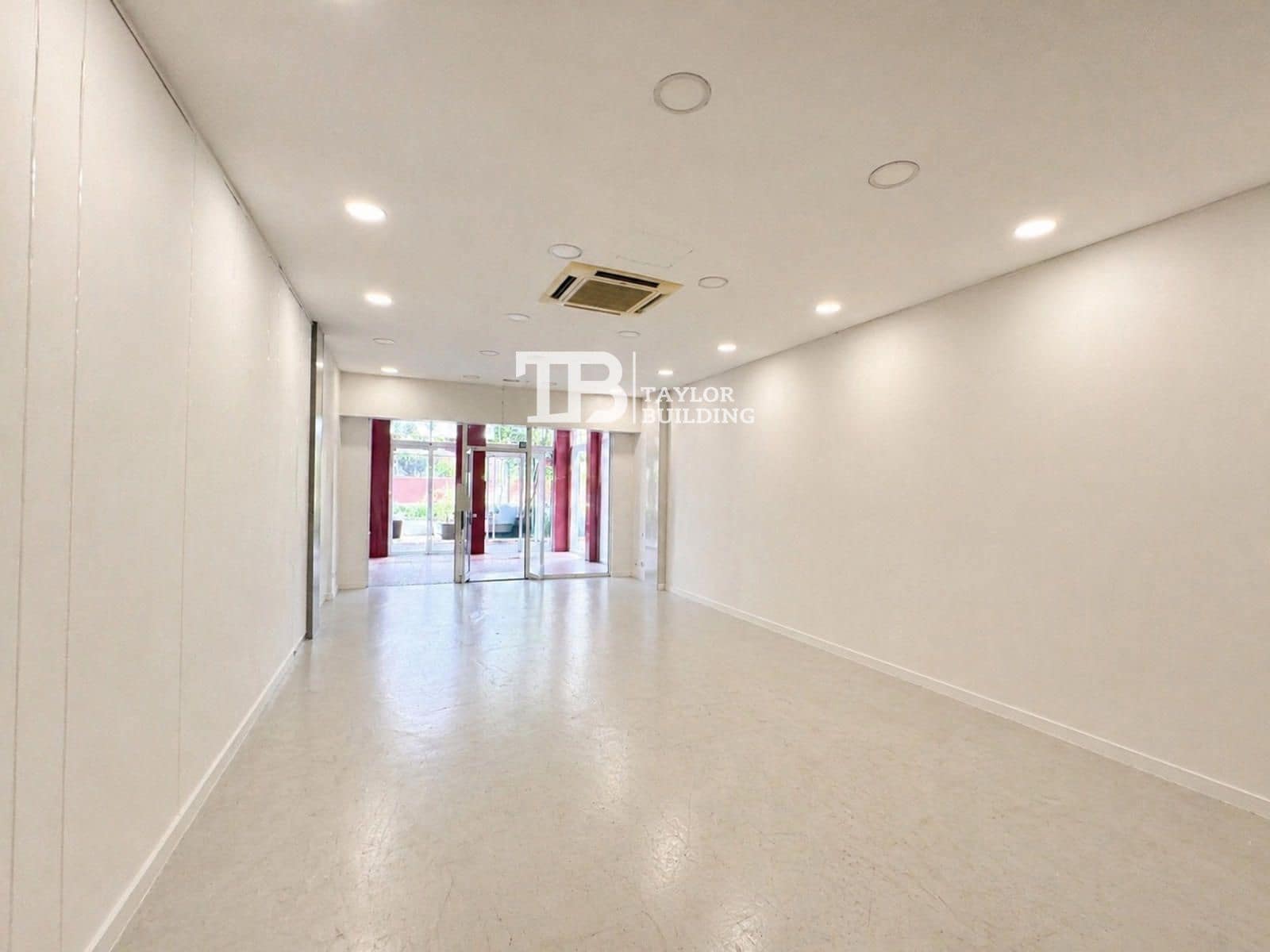 Kommersiell till salu i Bendinat med garage - 395 000 € (Ref: 9816468)