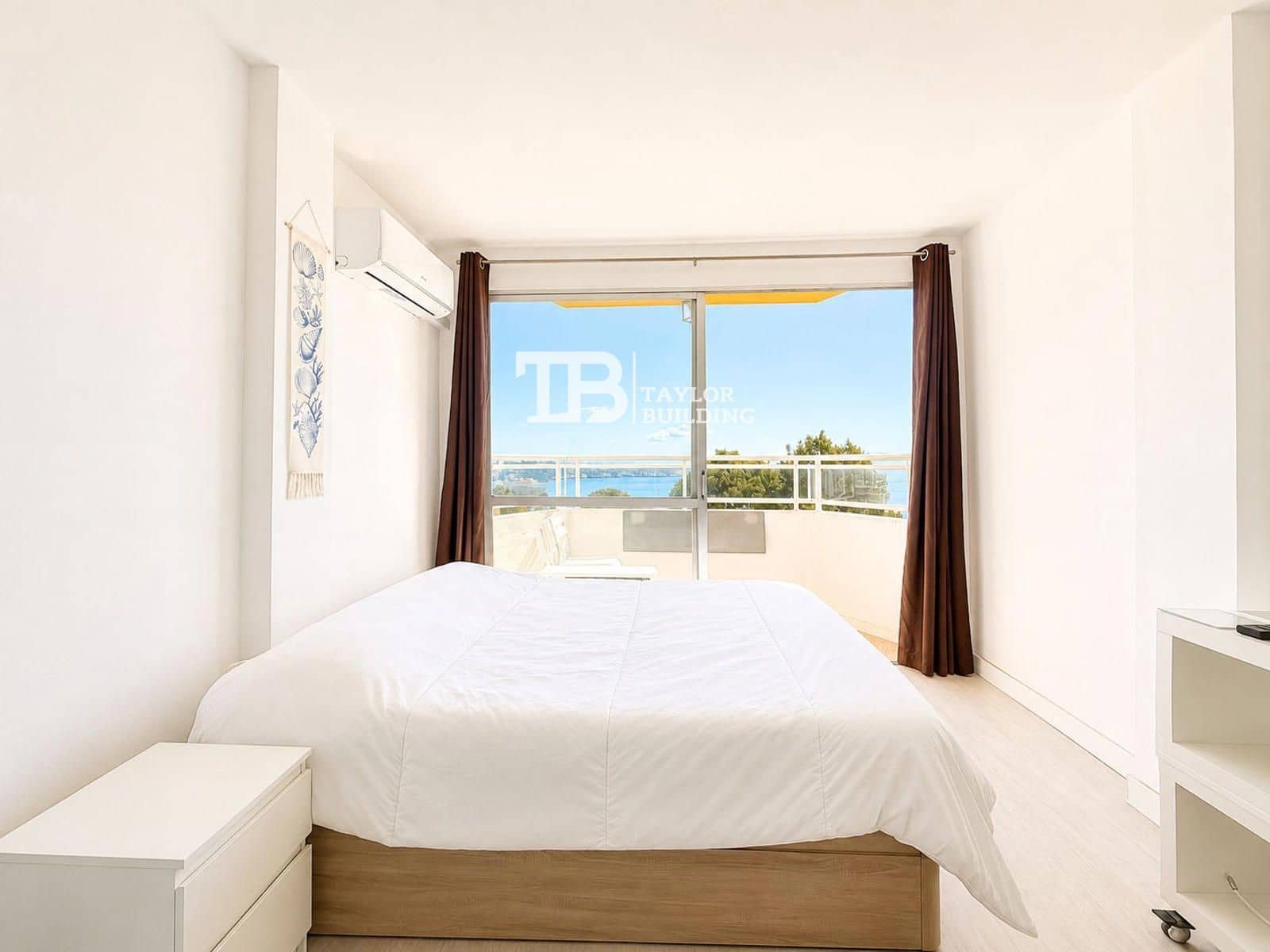 Flat for sale in Illetas with pool - € 280,000 (Ref: 9827721)