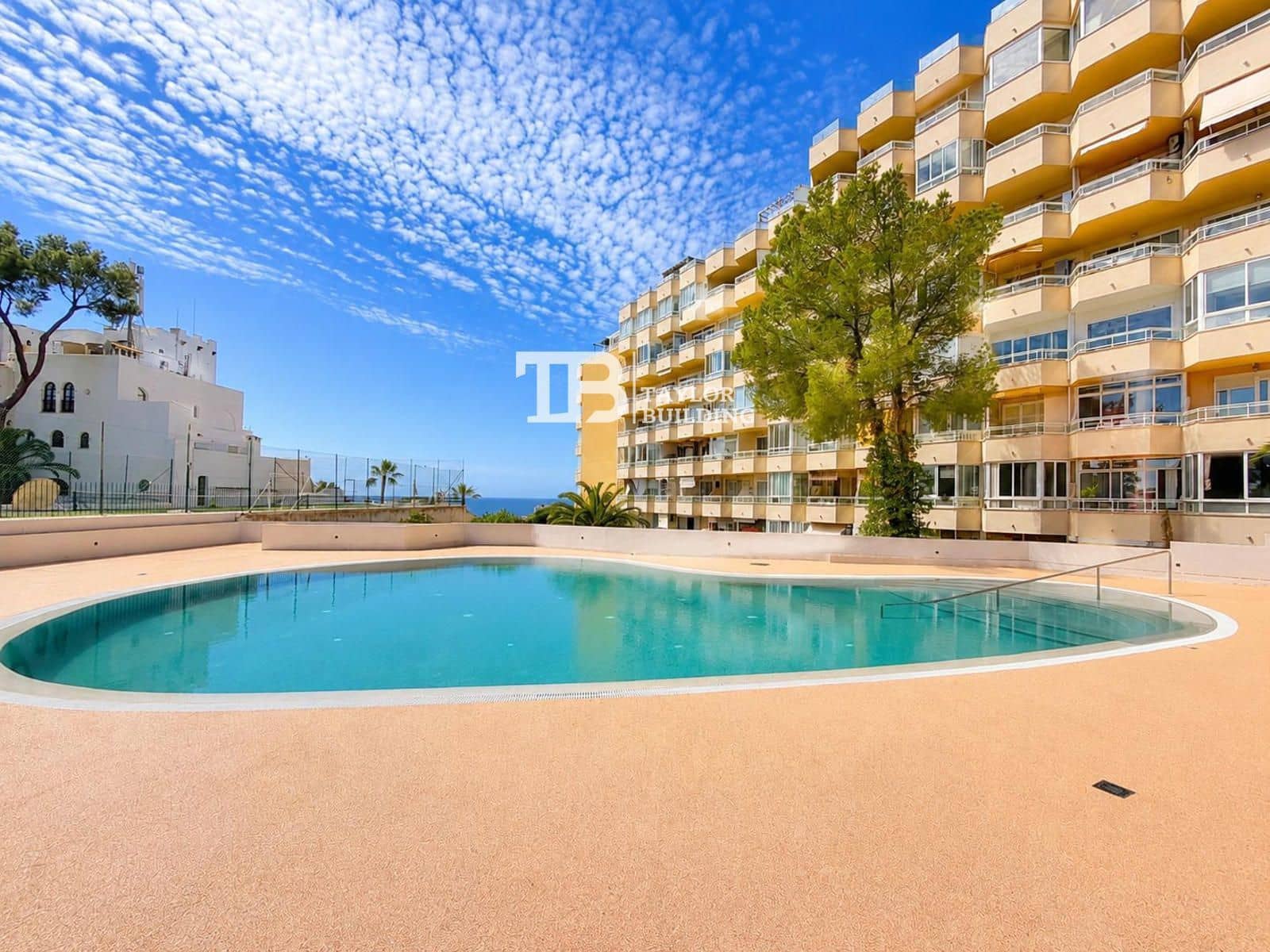 Flat for sale in Illetas with pool - € 280,000 (Ref: 9827721)