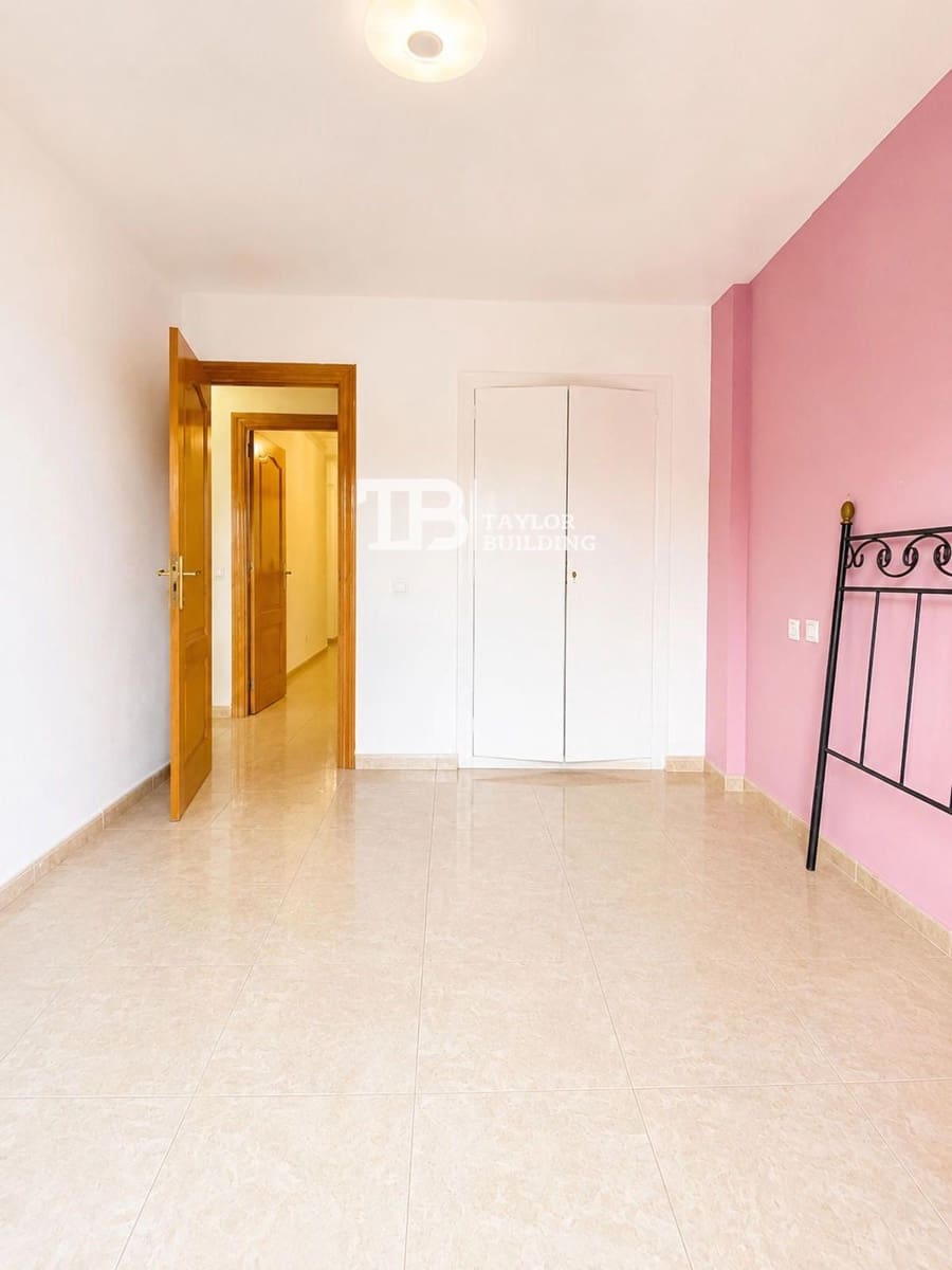 3 bedroom Flat for sale in Palma de Mallorca - € 360,000 (Ref: 9838339)