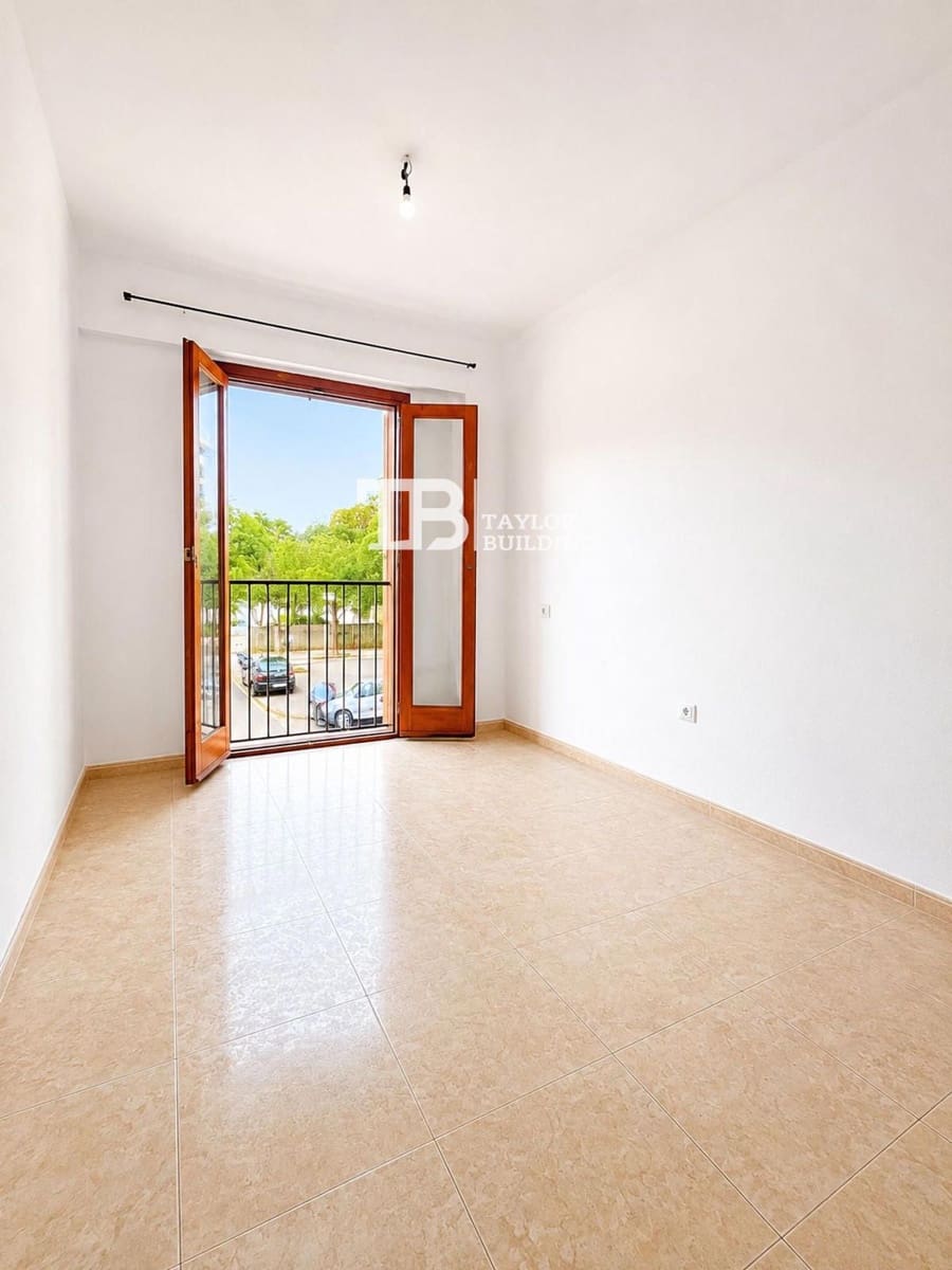 3 bedroom Flat for sale in Palma de Mallorca - € 360,000 (Ref: 9838339)