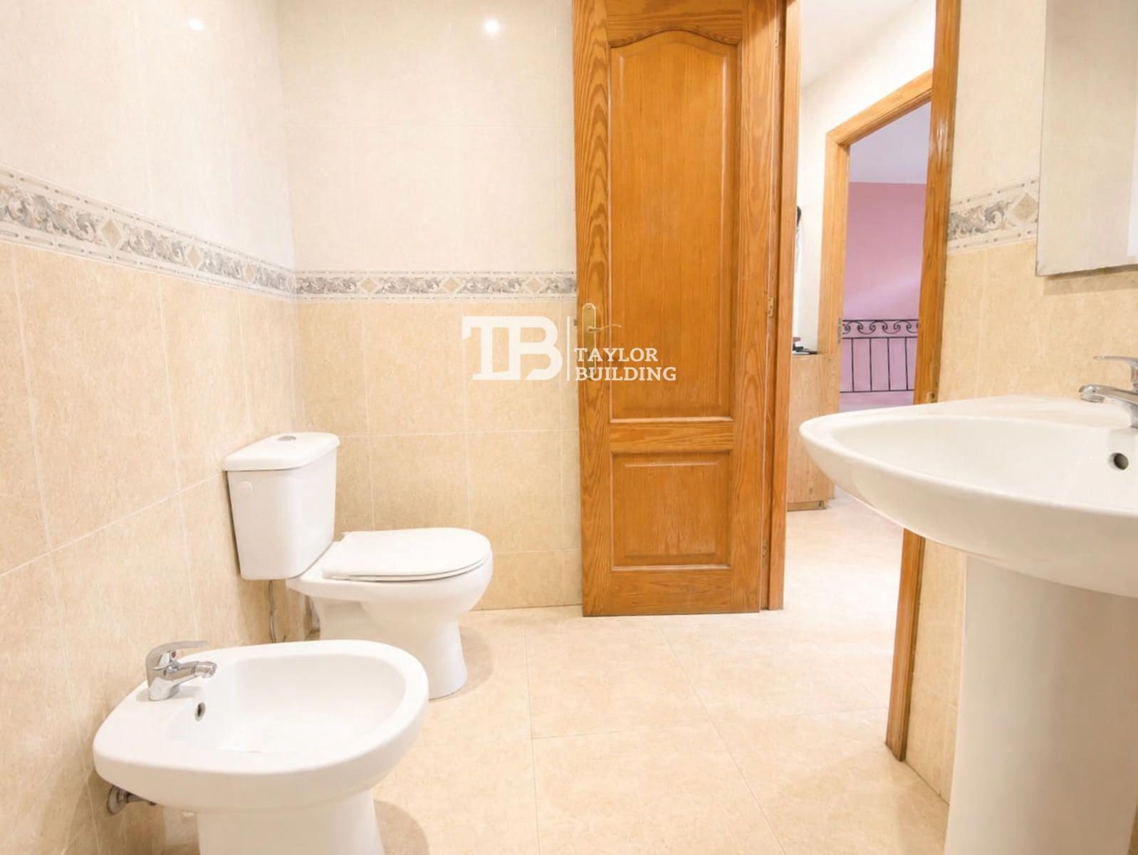 3 bedroom Flat for sale in Palma de Mallorca - € 360,000 (Ref: 9838339)