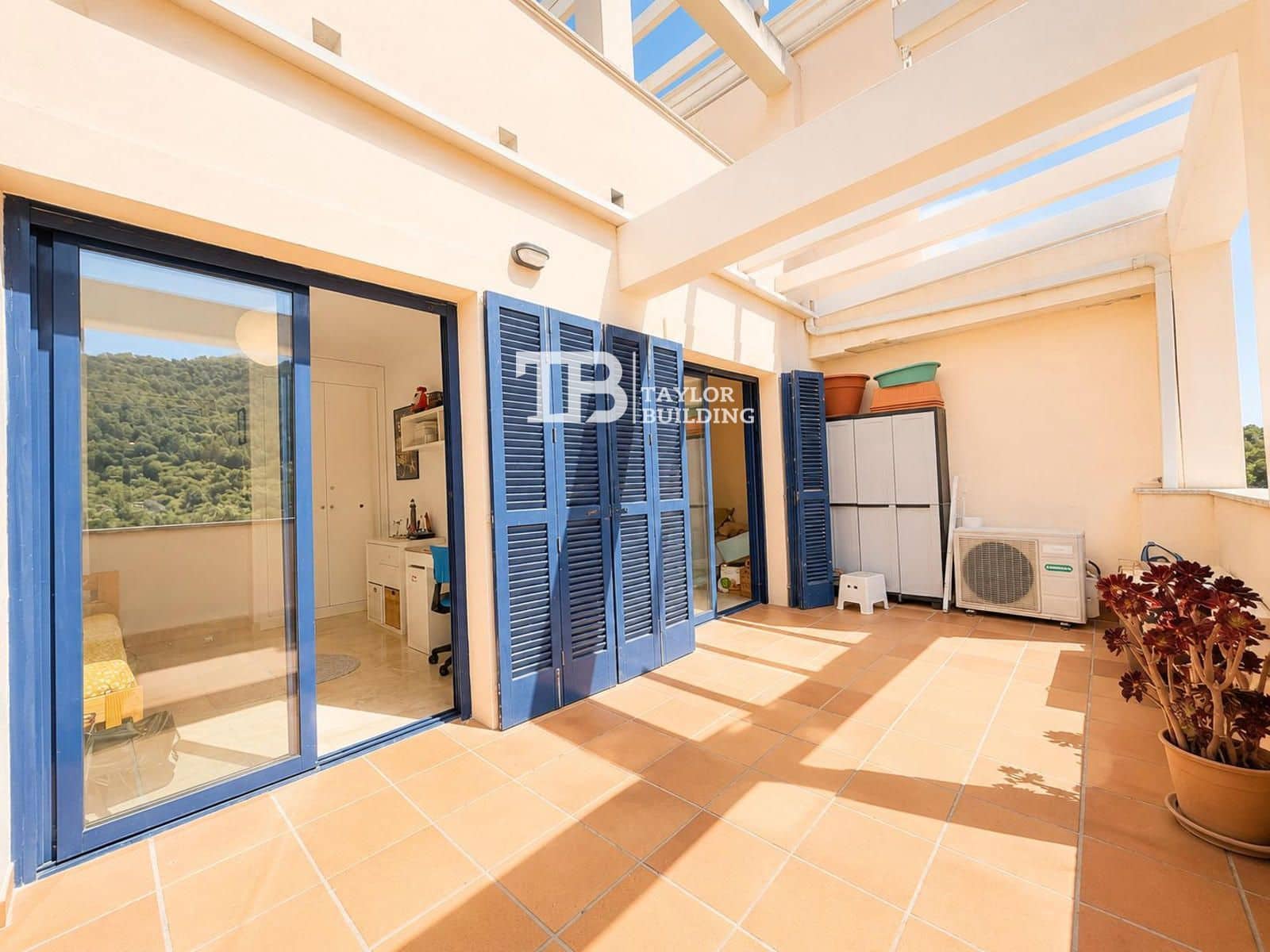 3 bedroom Flat for sale in Andratx with pool garage - € 498,000 (Ref: 9841907)