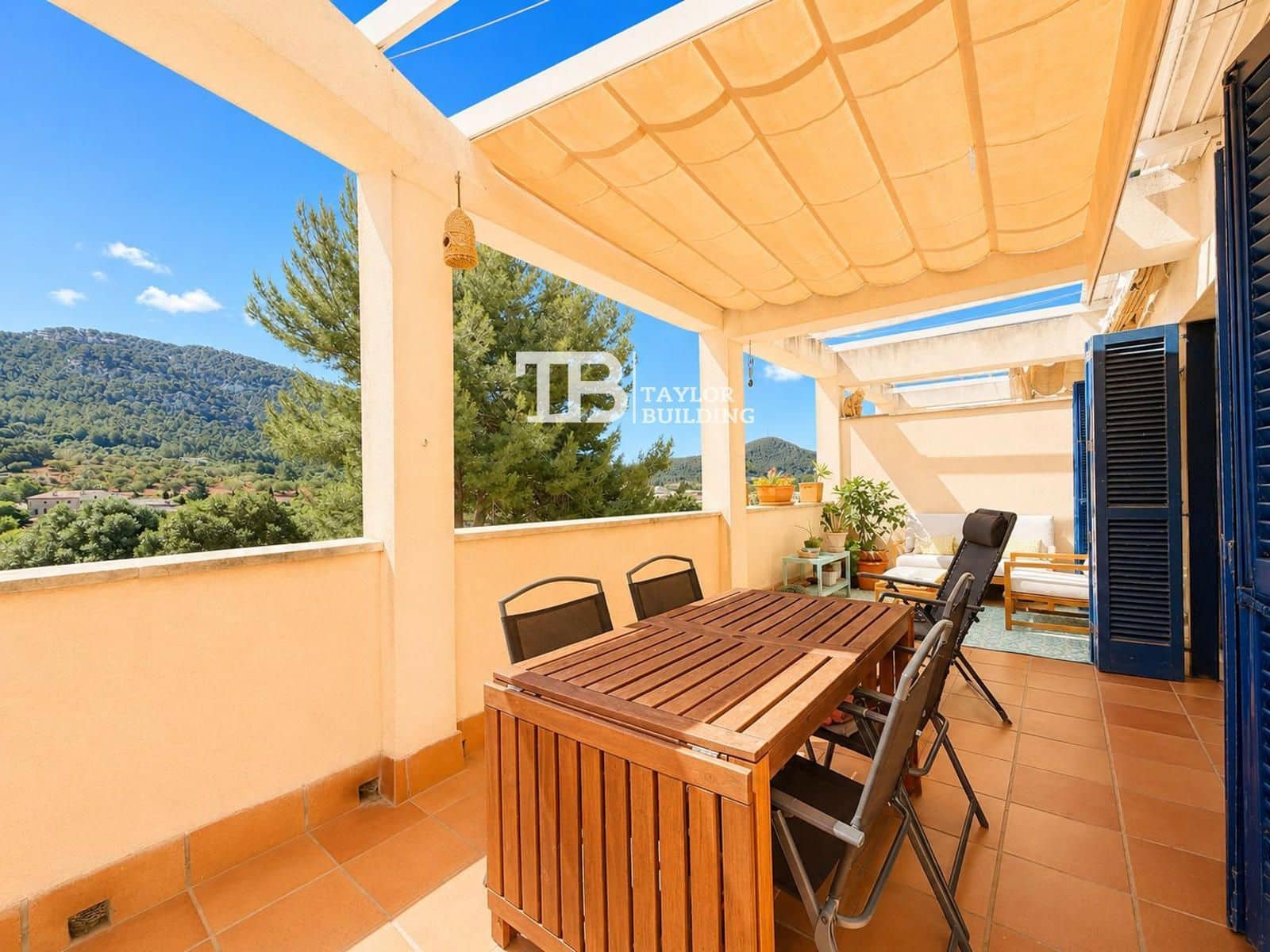 3 bedroom Flat for sale in Andratx with pool garage - € 498,000 (Ref: 9841907)
