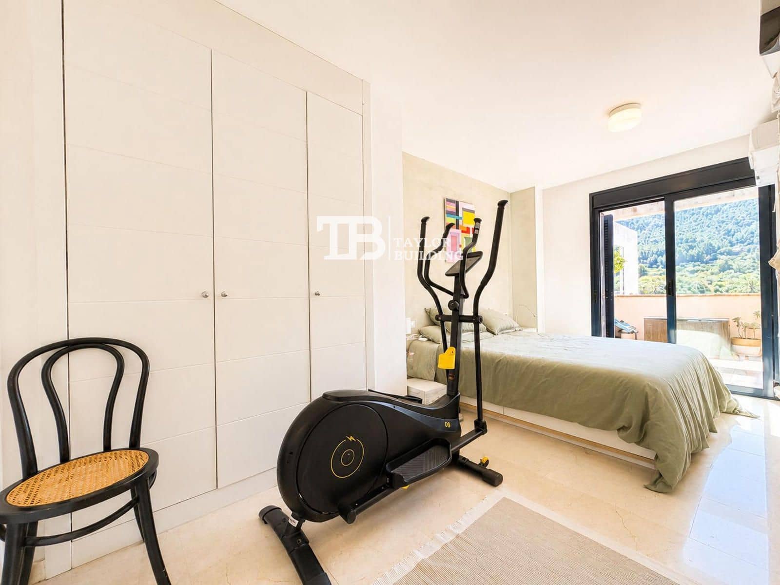3 bedroom Flat for sale in Andratx with pool garage - € 498,000 (Ref: 9841907)