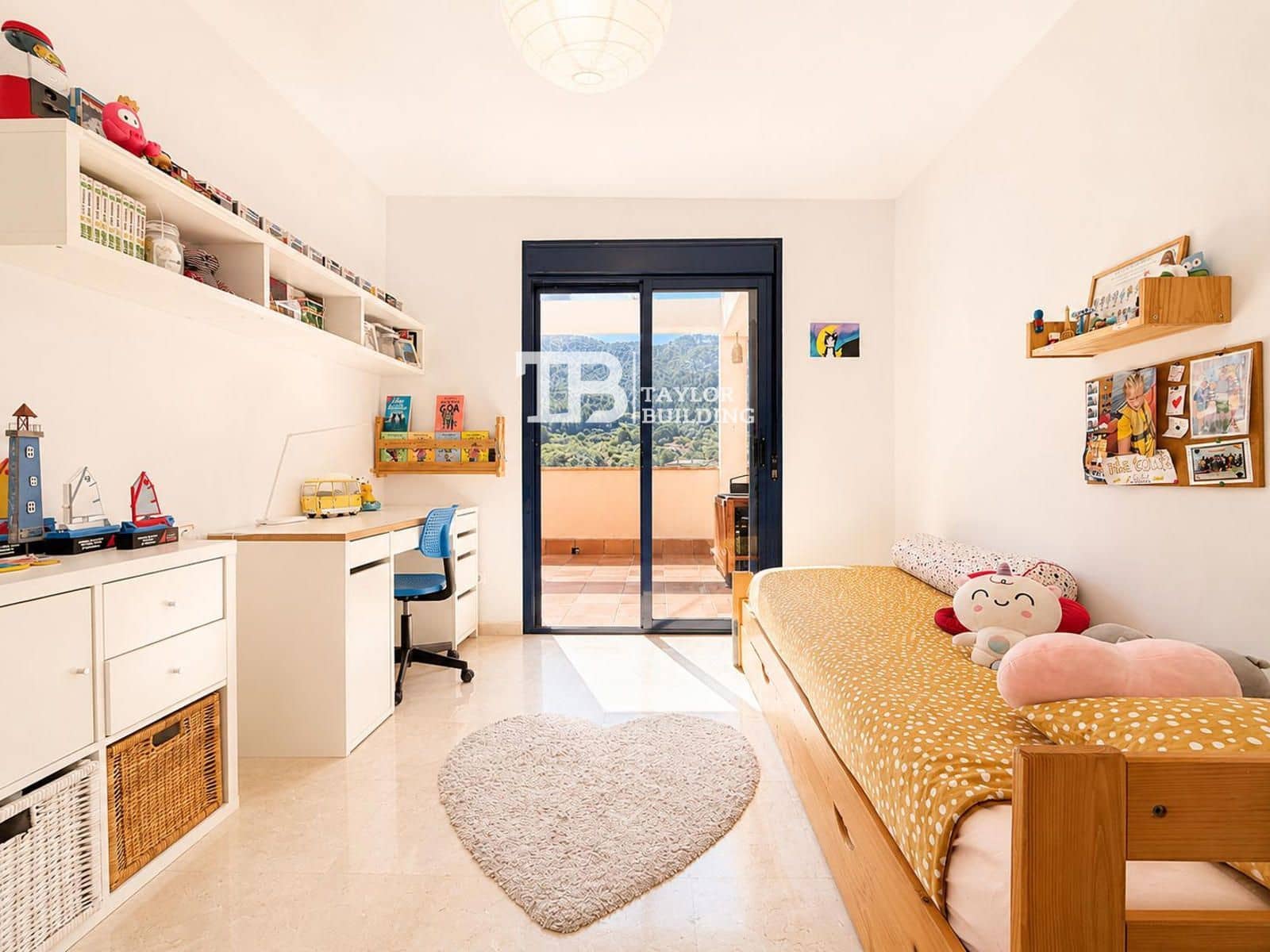 3 bedroom Flat for sale in Andratx with pool garage - € 498,000 (Ref: 9841907)