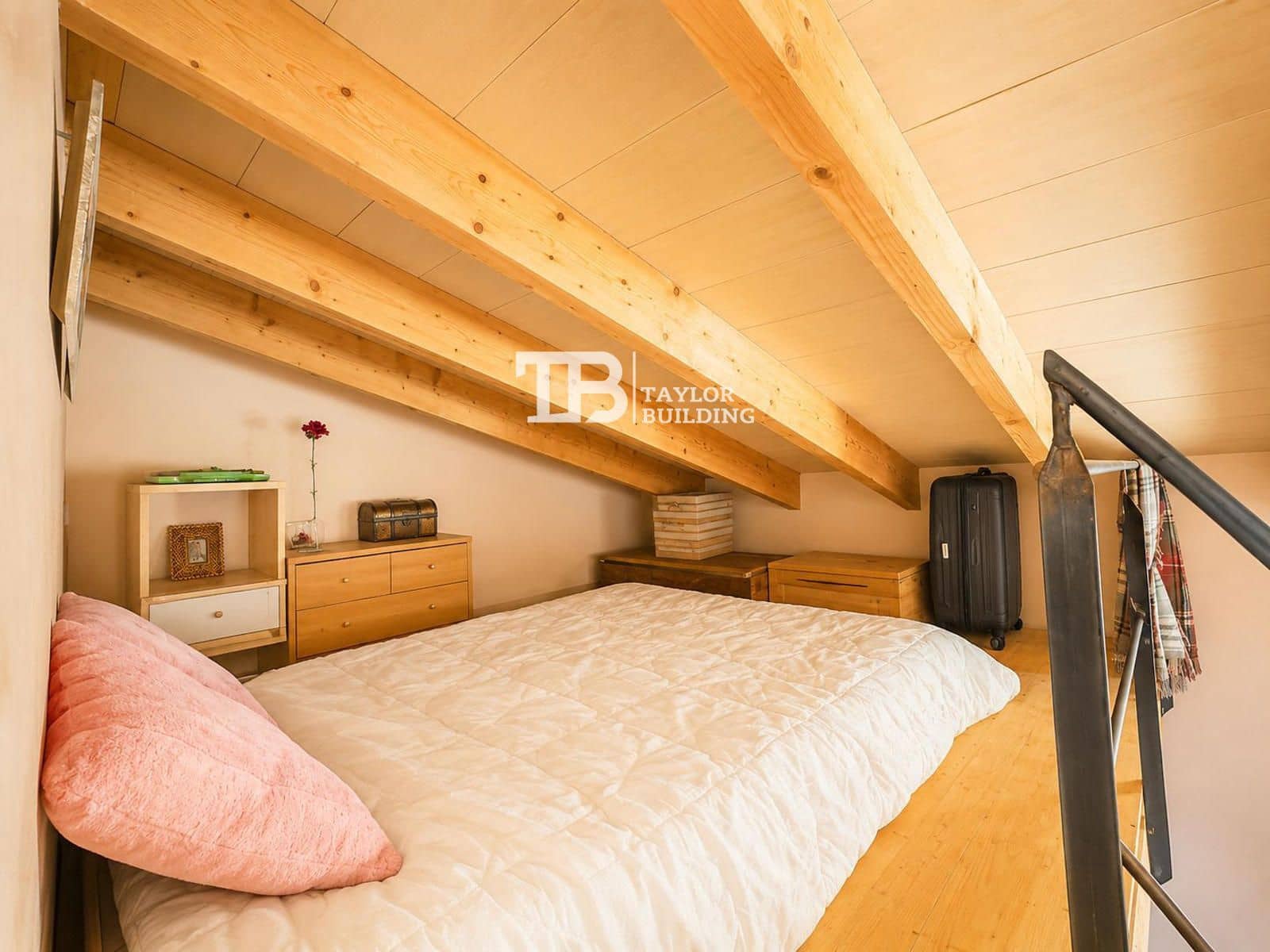 1 soverom Villa til salgs i Llubi med garasje - € 320 000 (Ref: 9852196)
