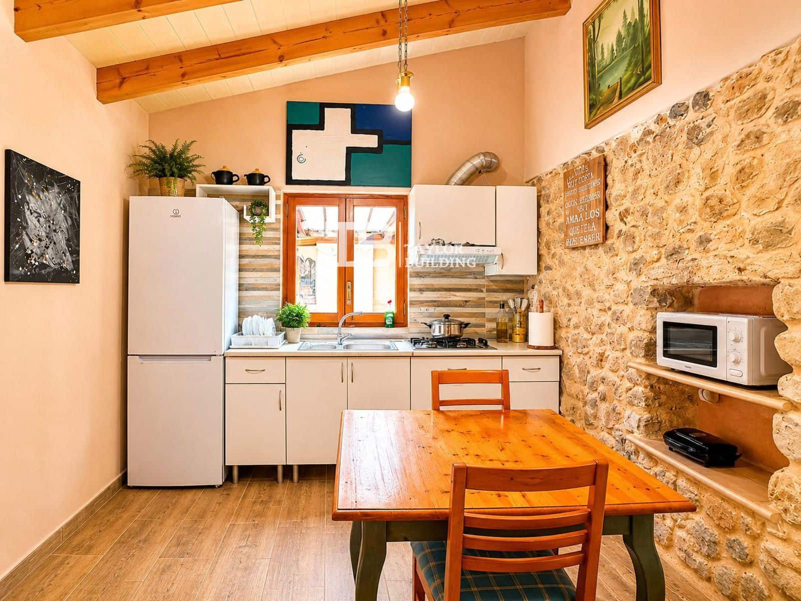 1 soverom Villa til salgs i Llubi med garasje - € 320 000 (Ref: 9852196)