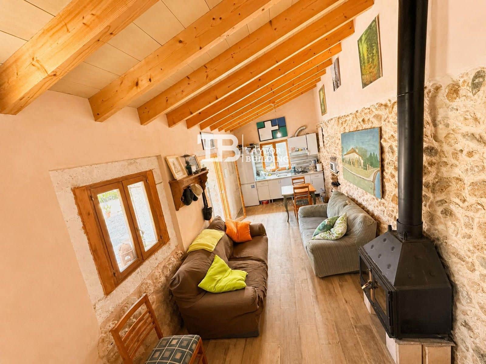 1 soverom Villa til salgs i Llubi med garasje - € 320 000 (Ref: 9852196)