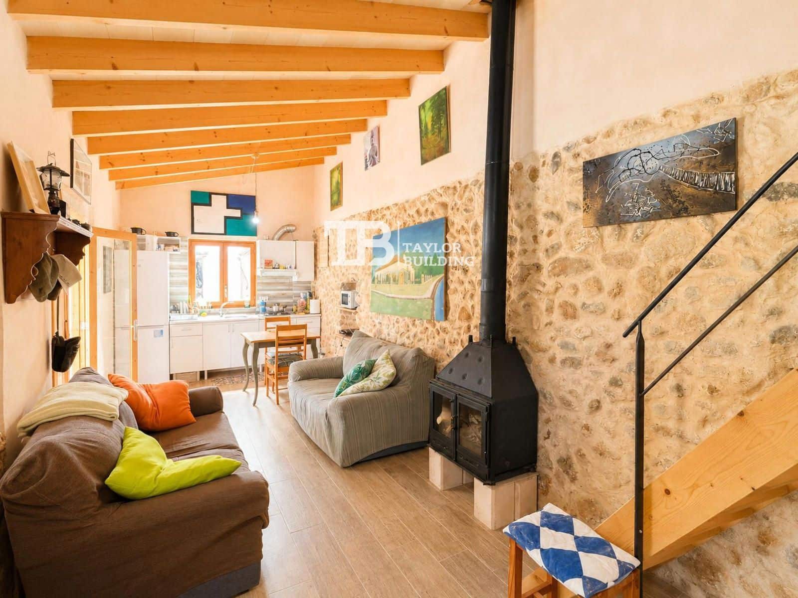 1 soverom Villa til salgs i Llubi med garasje - € 320 000 (Ref: 9852196)