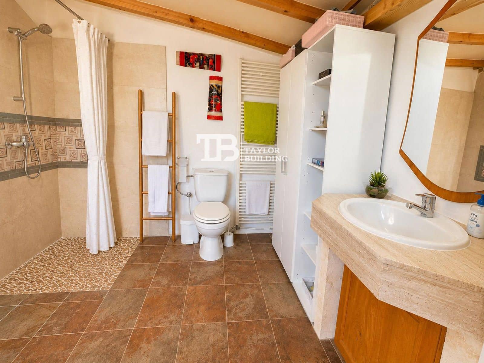1 soverom Villa til salgs i Llubi med garasje - € 320 000 (Ref: 9852196)