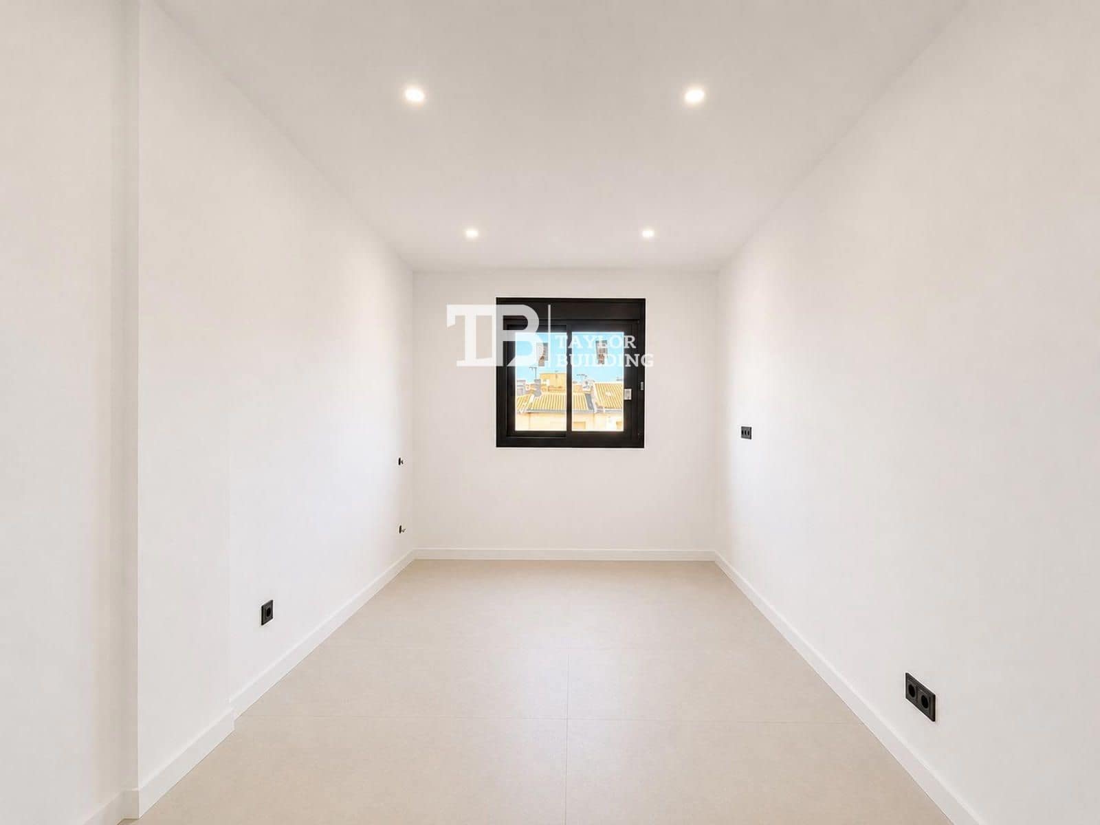 1 bedroom Flat for sale in Son Ferrer - € 310,000 (Ref: 9858328)
