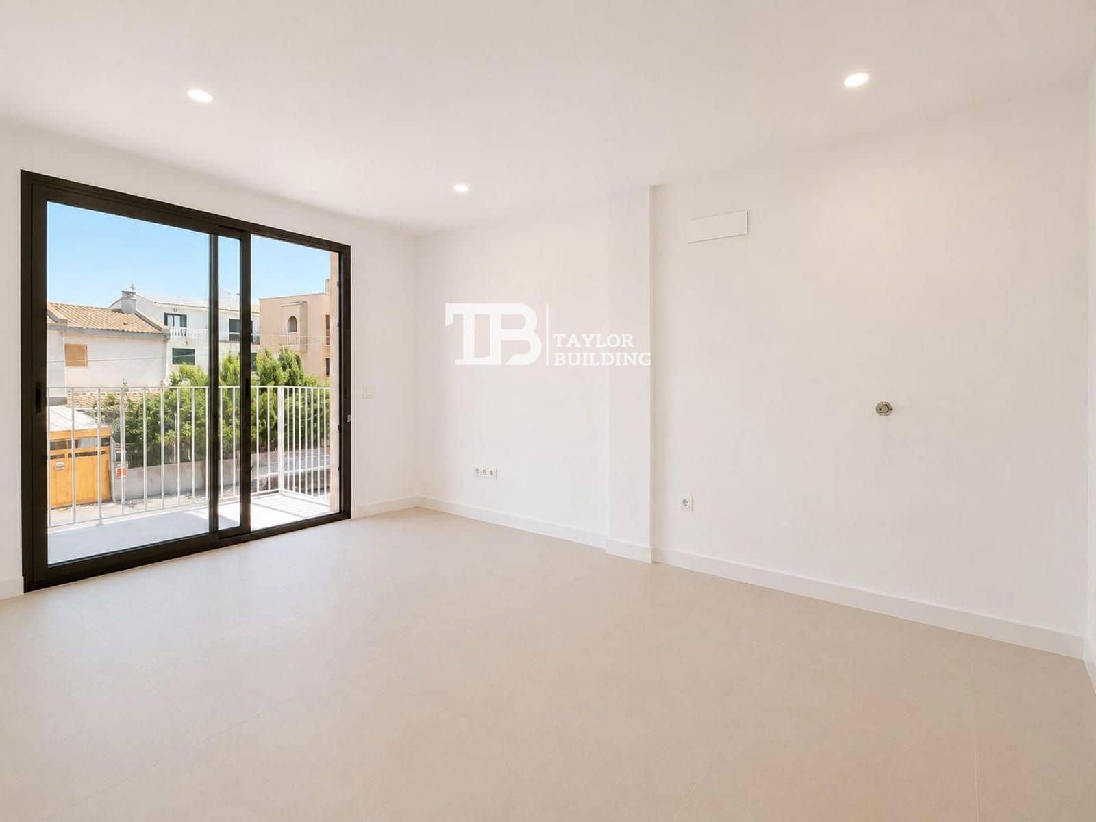 1 bedroom Flat for sale in Son Ferrer - € 310,000 (Ref: 9858328)