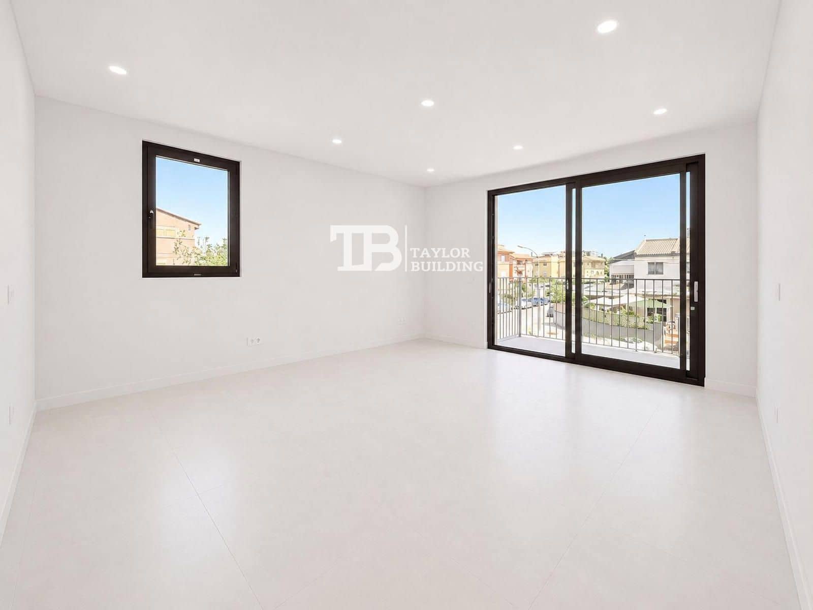 2 bedroom Flat for sale in Son Ferrer - € 329,000 (Ref: 9858329)