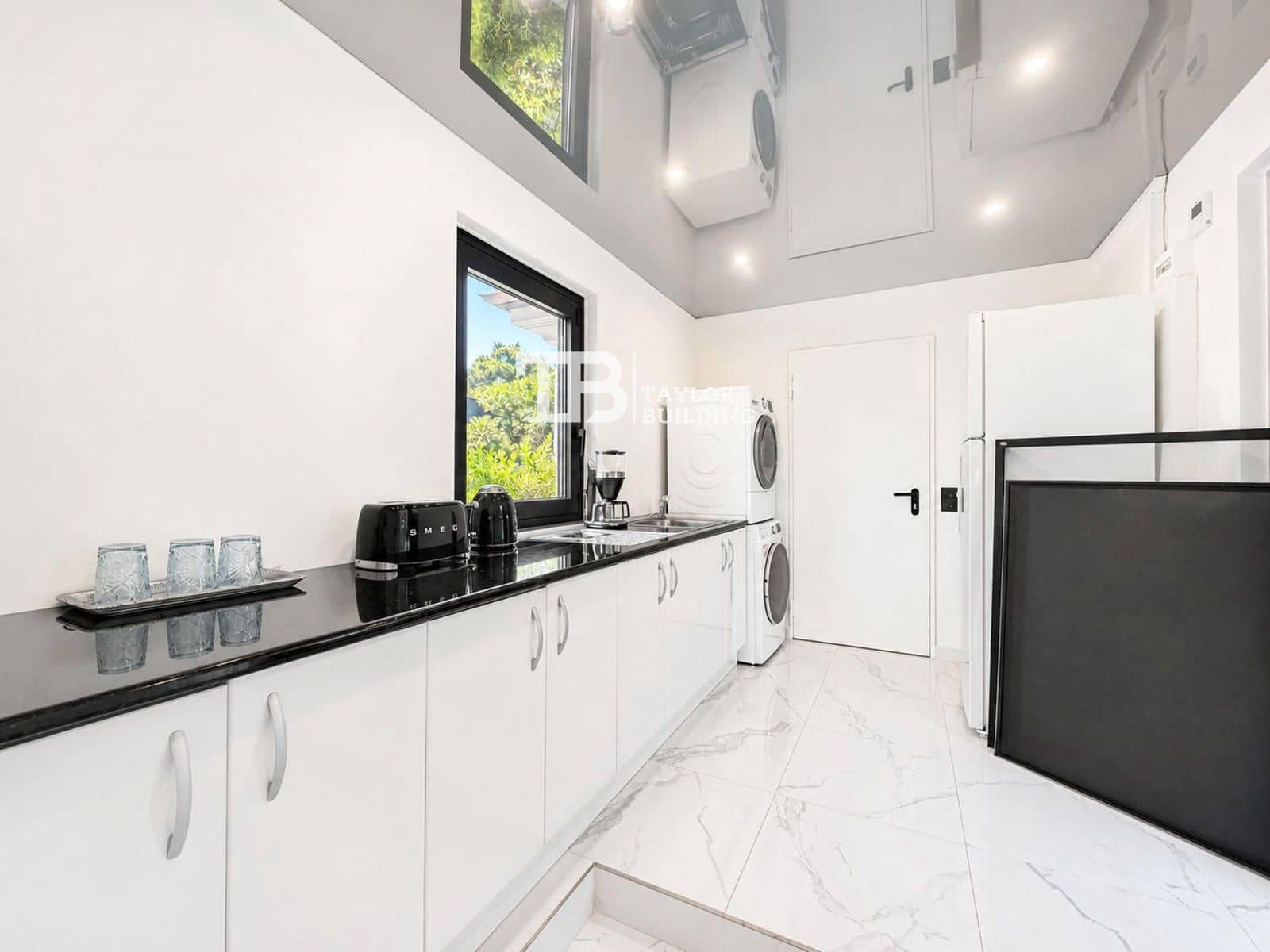 4 slaapkamer Villa te koop in Santa Ponsa met zwembad garage - € 2.990.000 (Ref: 9863703)