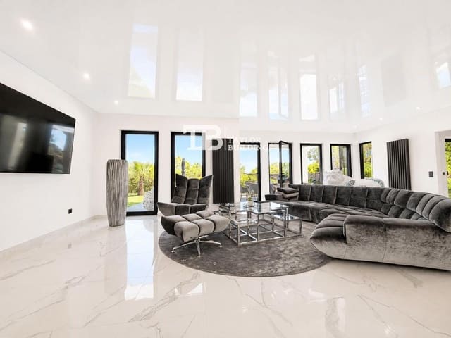 4 slaapkamer Villa te koop in Santa Ponsa, Calvià met zwembad garage - € 2.990.000 (Ref: 9863703)