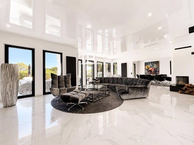 4 slaapkamer Villa te koop in Santa Ponsa, Calvià met zwembad garage - € 2.990.000 (Ref: 9863703)