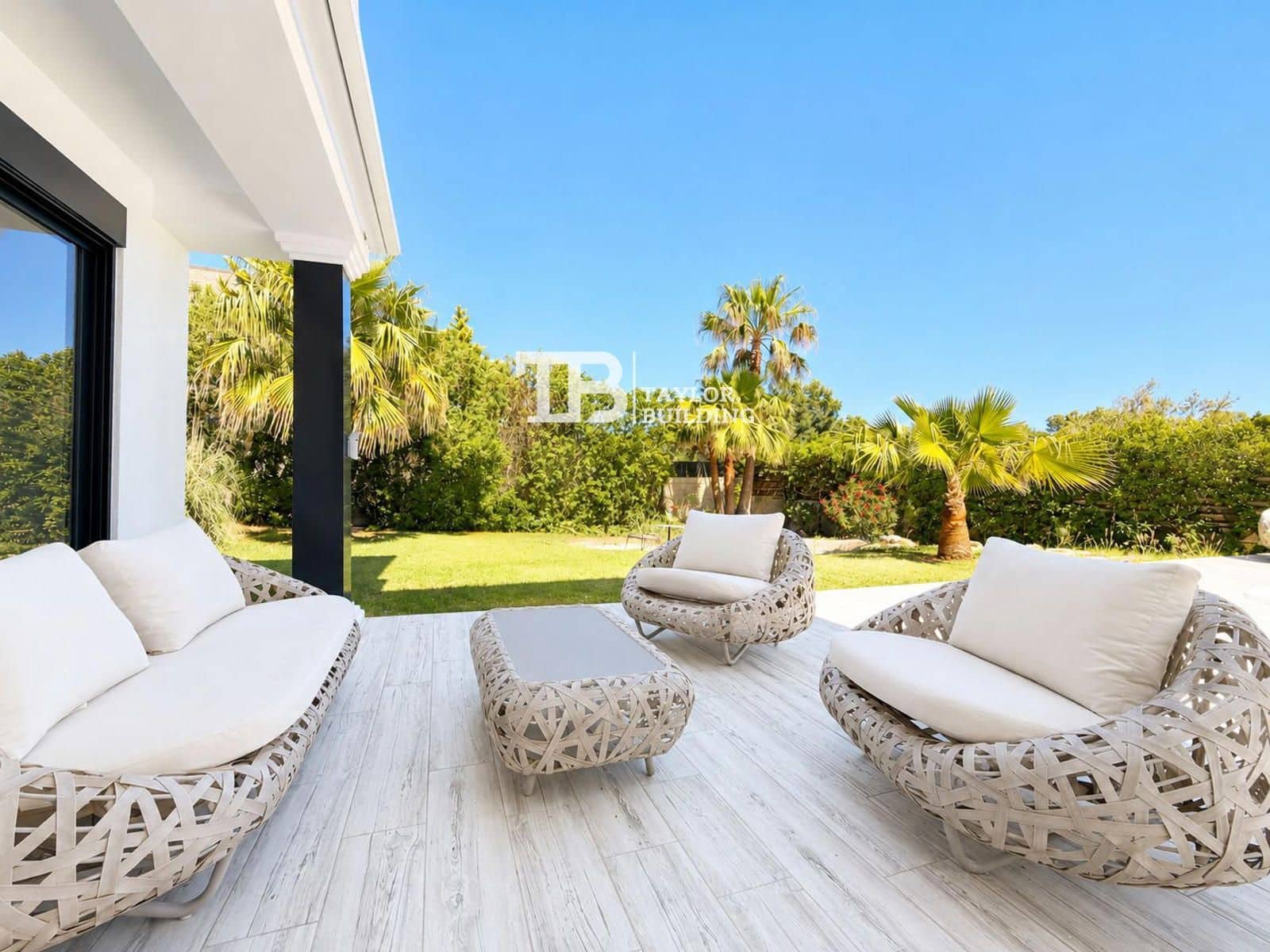 4 slaapkamer Villa te koop in Santa Ponsa met zwembad garage - € 2.990.000 (Ref: 9863703)